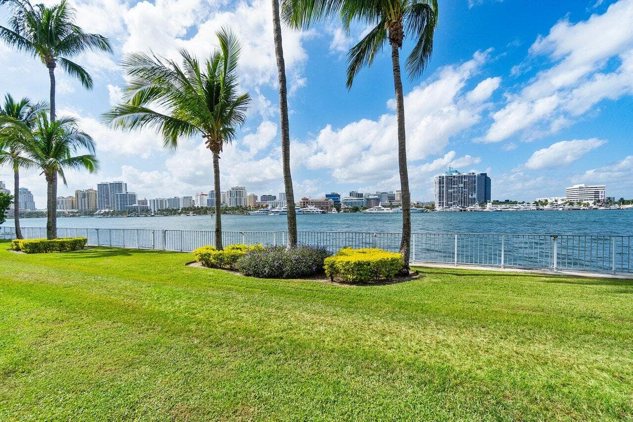 44 Cocoanut Row 120b, Palm Beach, FL 33480 — photo 31 of 42