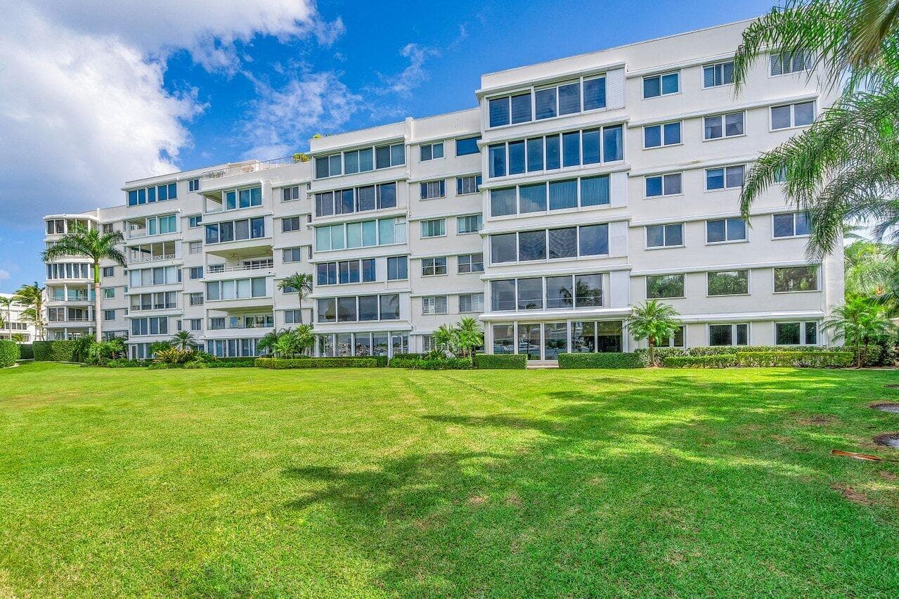 44 Cocoanut Row 120b, Palm Beach, FL 33480 — photo 33 of 42