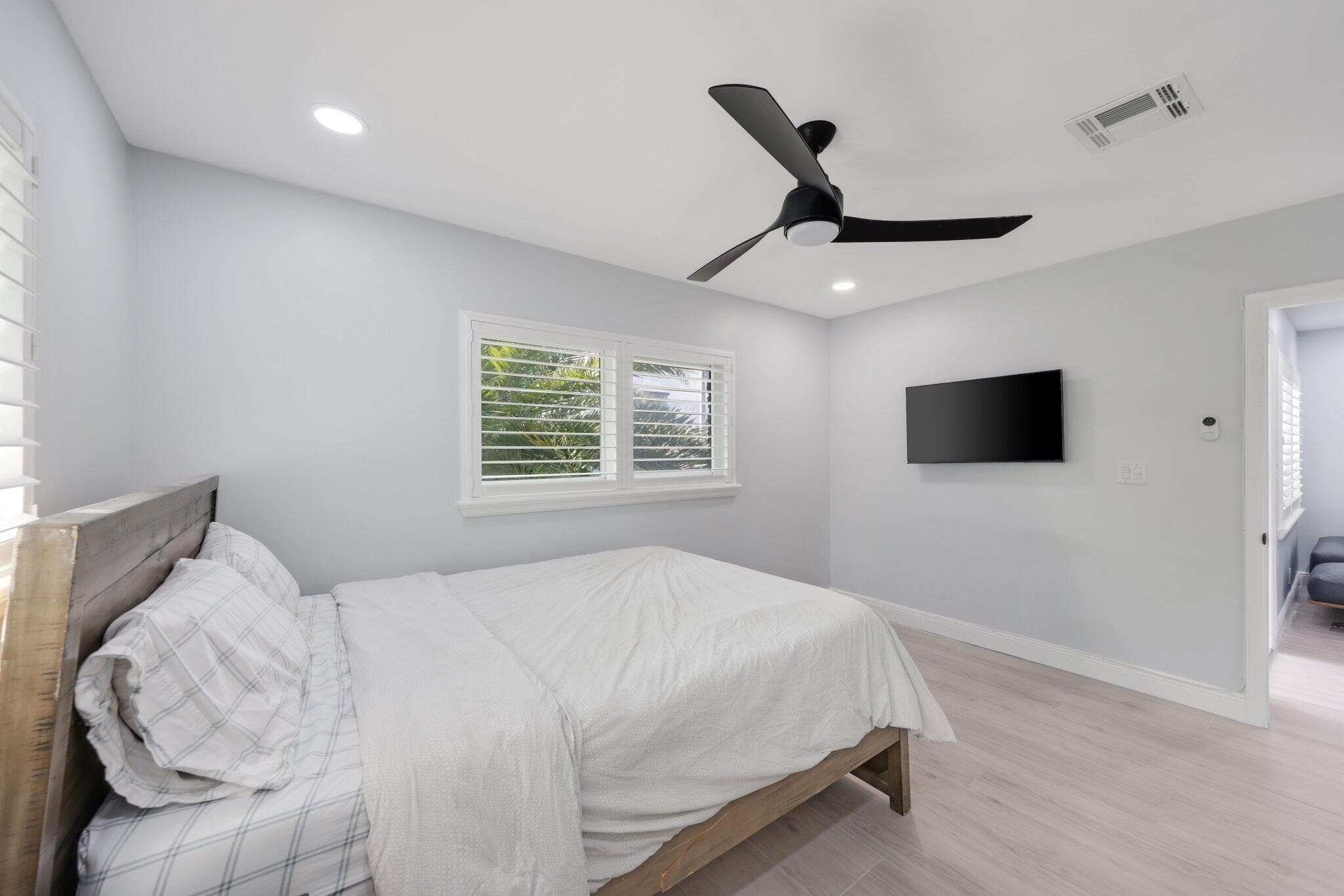 830 SE 22nd Avenue, Pompano Beach, FL 33062 — photo 34 of 68