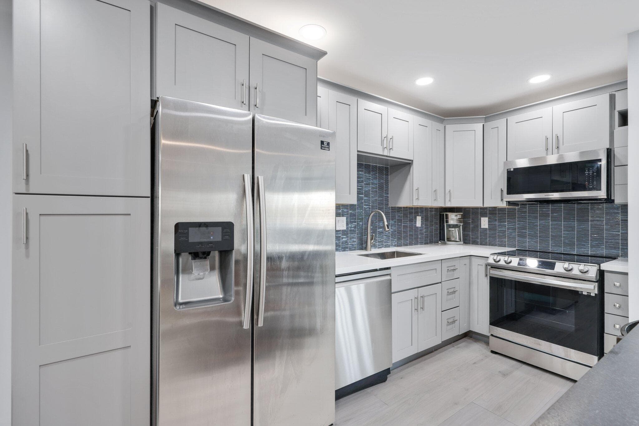 830 SE 22nd Avenue, Pompano Beach, FL 33062 — photo 46 of 68
