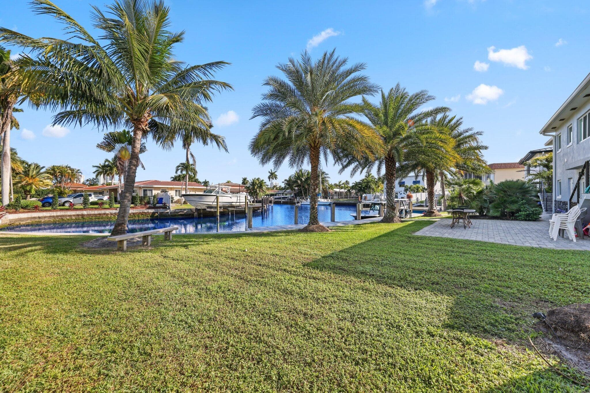 830 SE 22nd Avenue, Pompano Beach, FL 33062 — photo 3 of 68