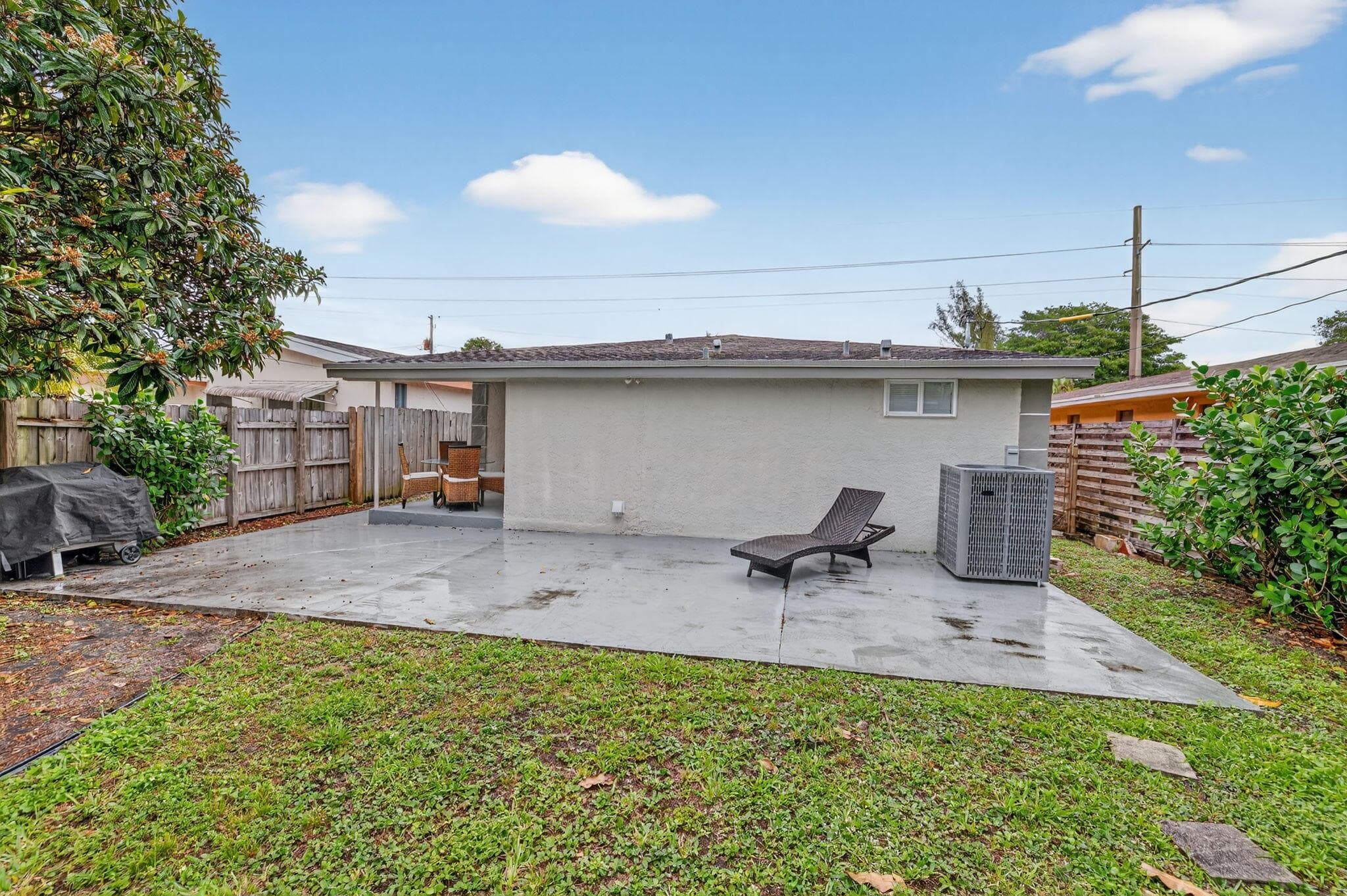 698 NE 36th Street, Oakland Park, FL 33334 — photo 23 of 29
