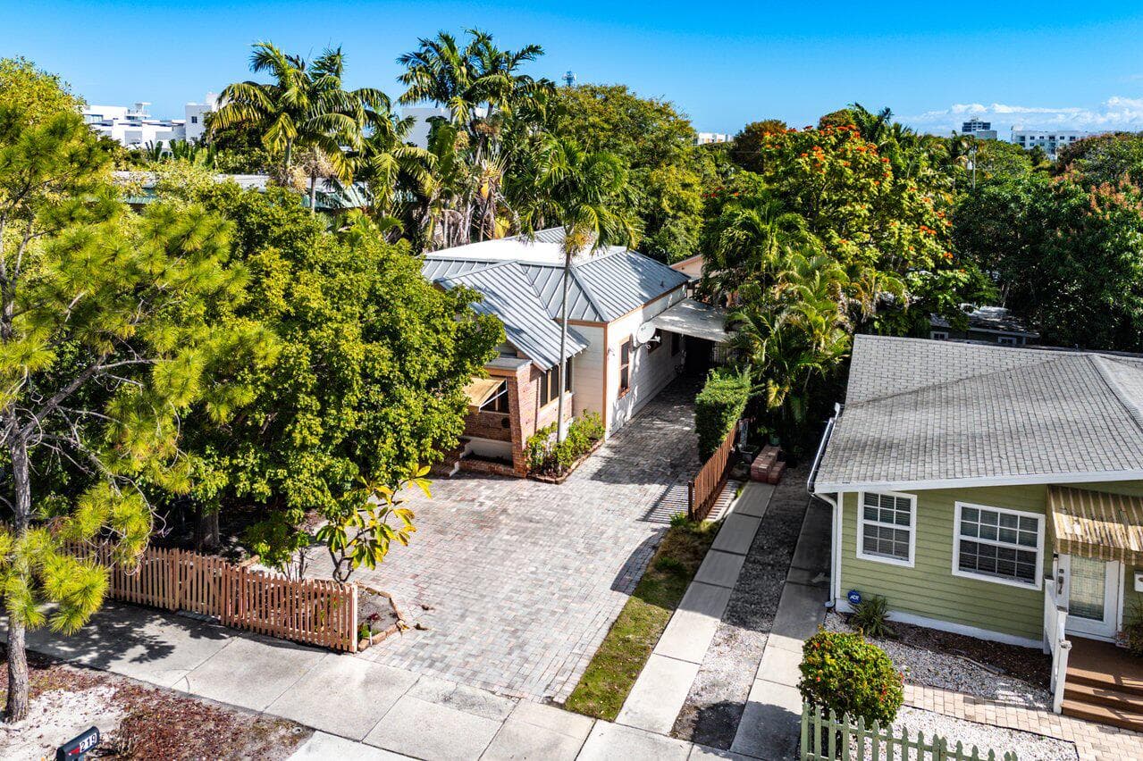 219 S Swinton Avenue, Delray Beach, FL 33444 — photo 41 of 43