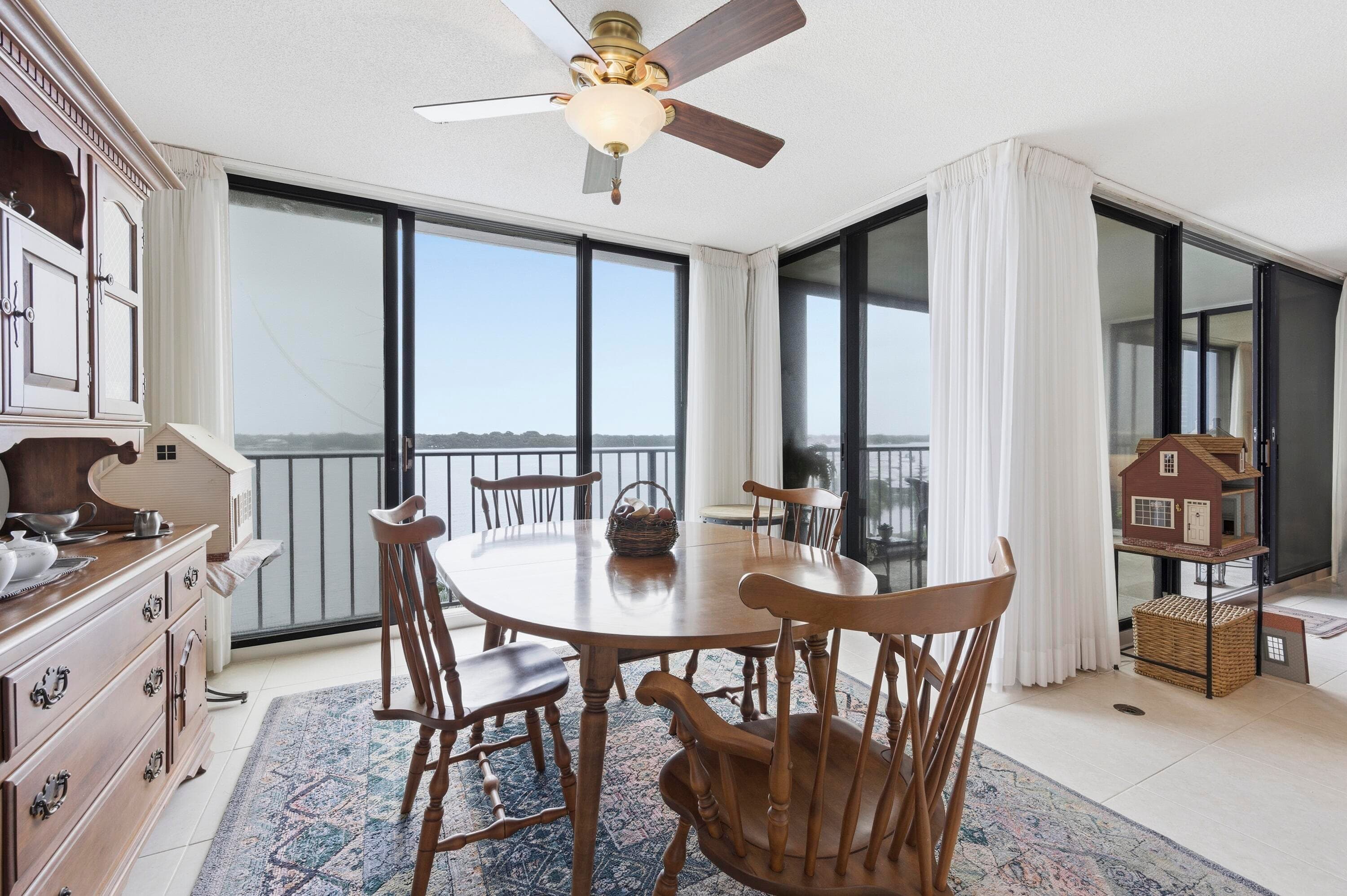 126 Lakeshore Drive 526, North Palm Beach, FL 33408 — photo 11 of 32