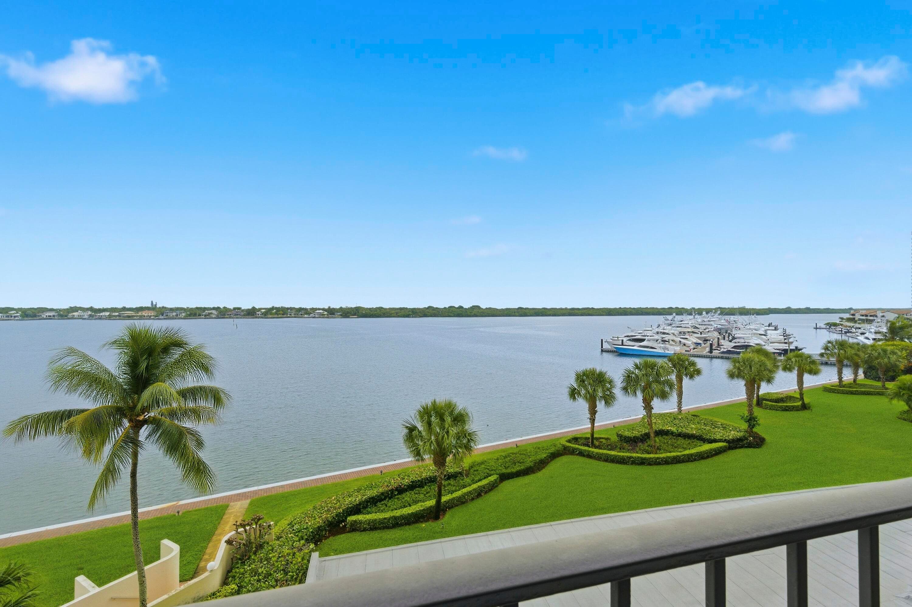 126 Lakeshore Drive 526, North Palm Beach, FL 33408 — photo 2 of 32
