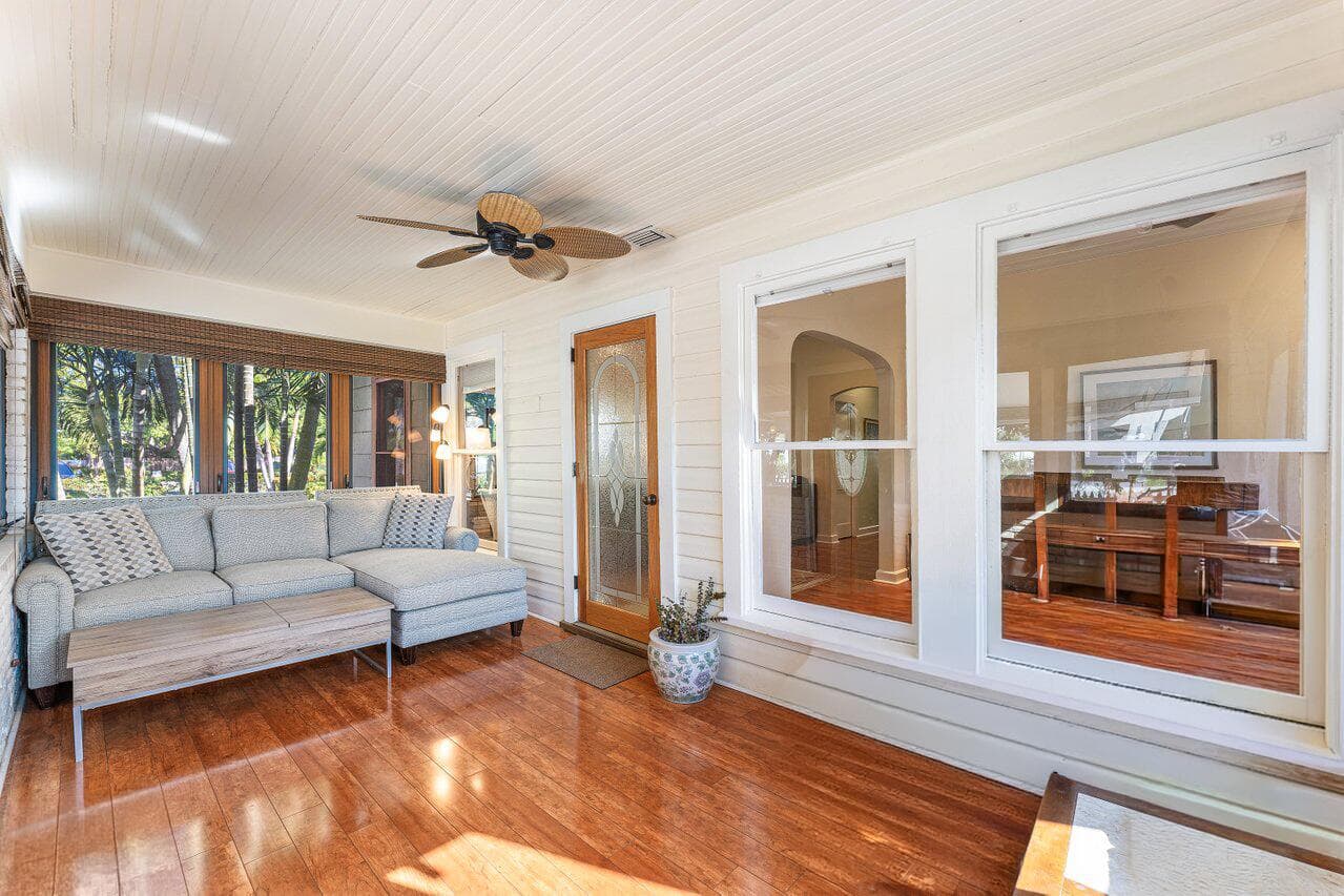 219 S Swinton Avenue, Delray Beach, FL 33444 — photo 7 of 43