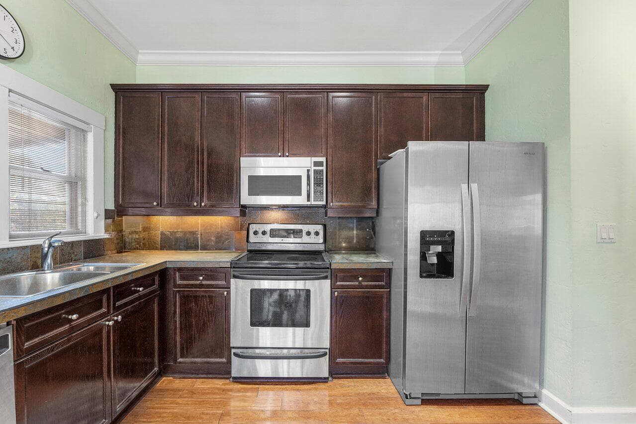 219 S Swinton Avenue, Delray Beach, FL 33444 — photo 18 of 43