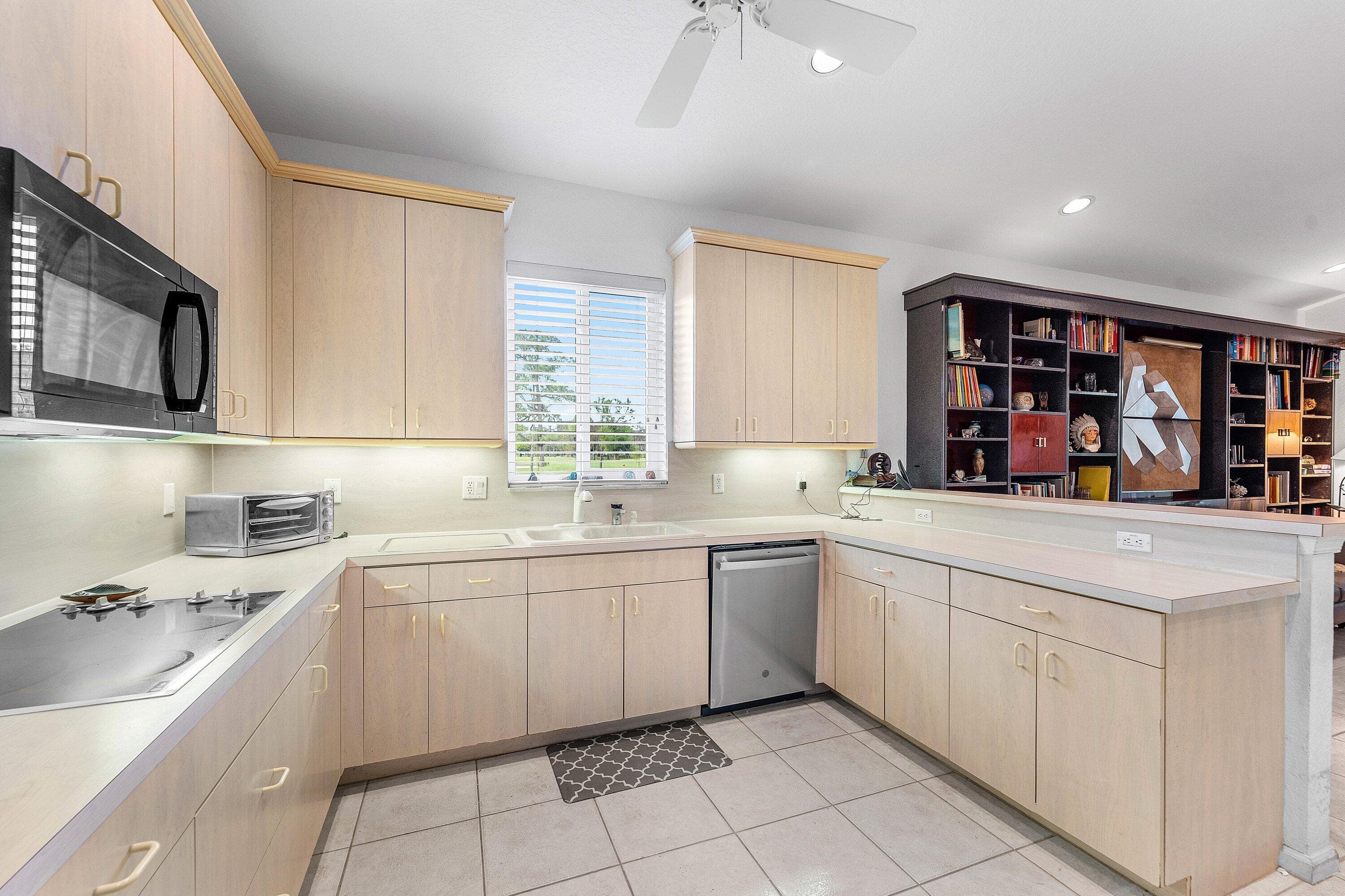 7707 NW 79th Street, Tamarac, FL 33321 — photo 17 of 46