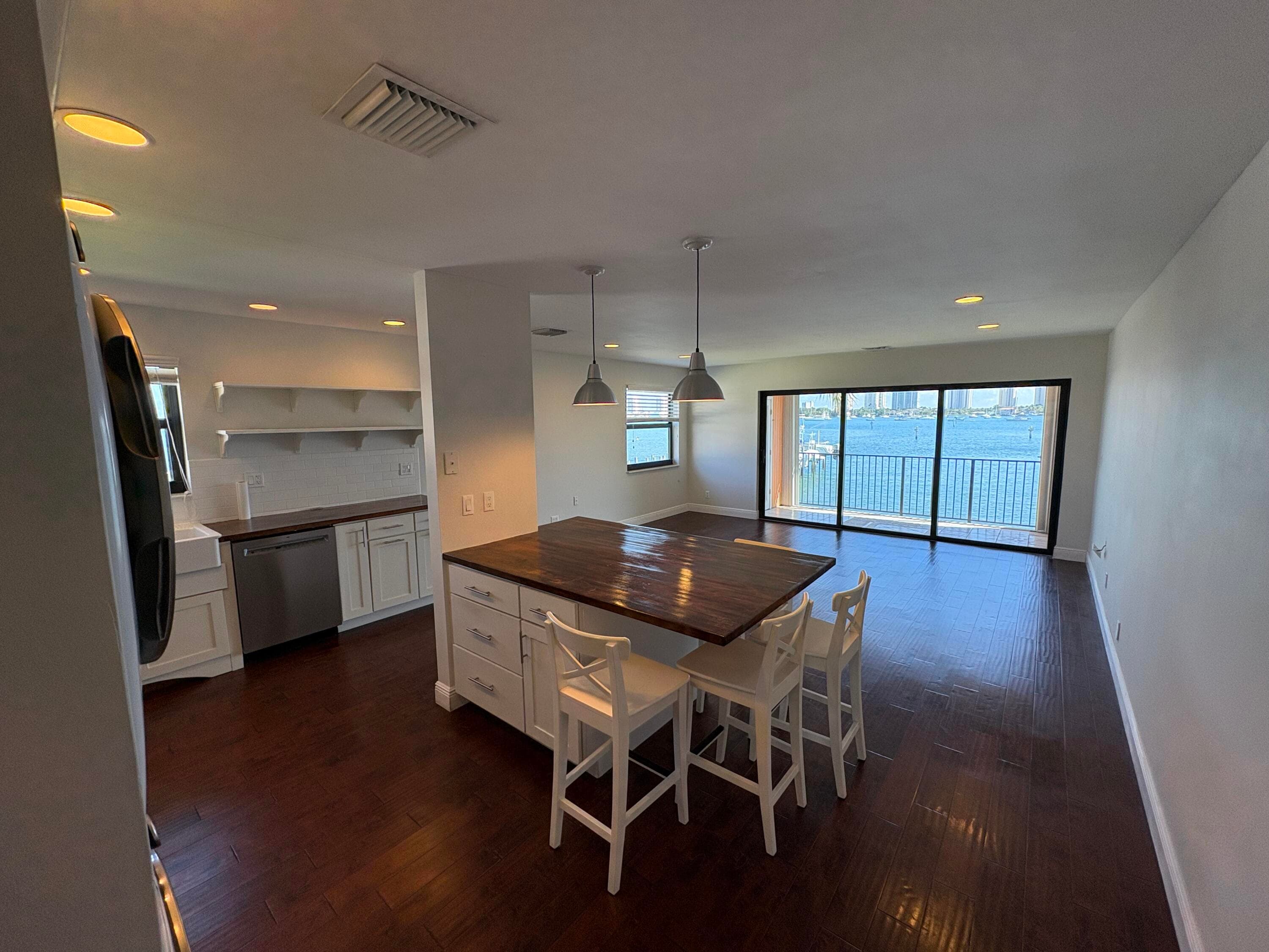 360 Wilma Circle 5, Riviera Beach, FL 33404 — photo 5 of 16