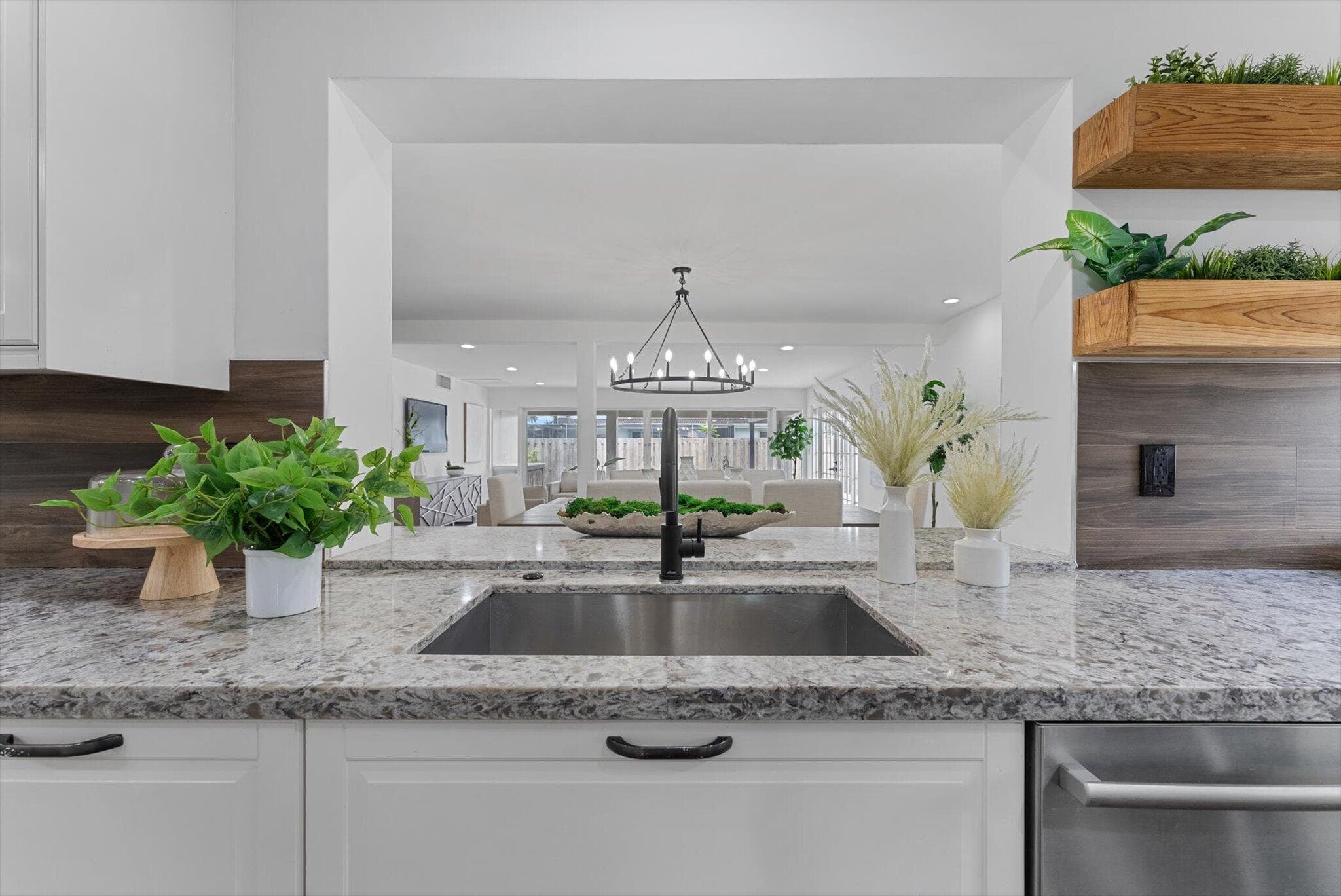 5412 Arthur Street, Hollywood, FL 33021 — photo 18 of 67