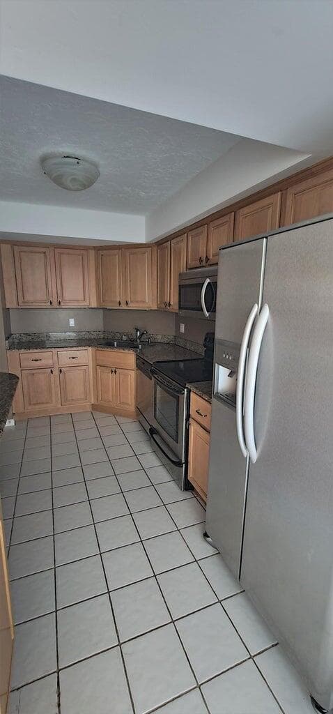 2425 Presidential Way 402, West Palm Beach, FL 33401 — photo 7 of 26