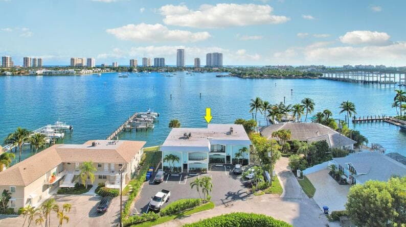 360 Wilma Circle 7, Riviera Beach, FL 33404 — photo 2 of 15
