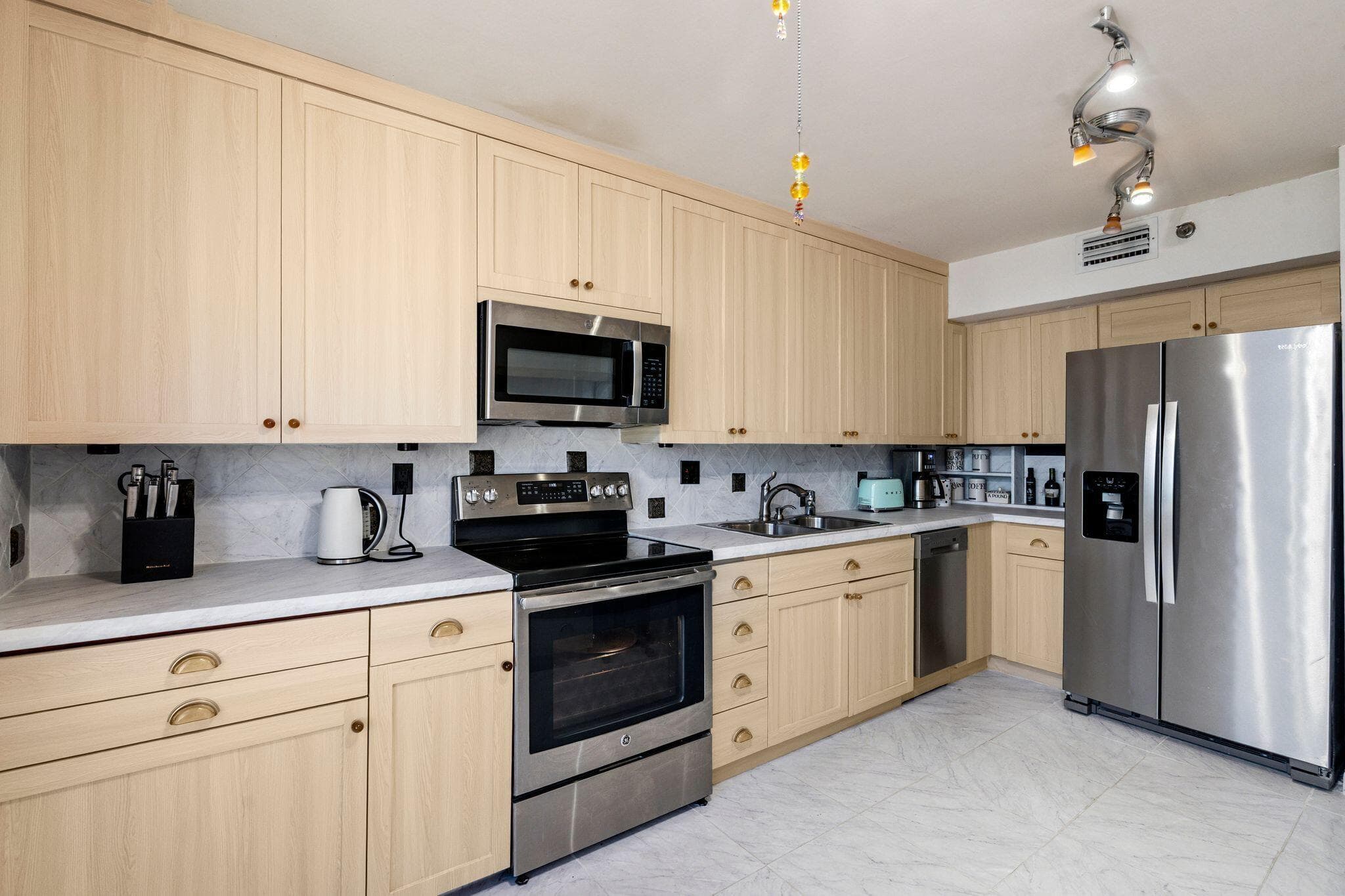 7217 Promenade Drive 801, Boca Raton, FL 33433 — photo 17 of 39