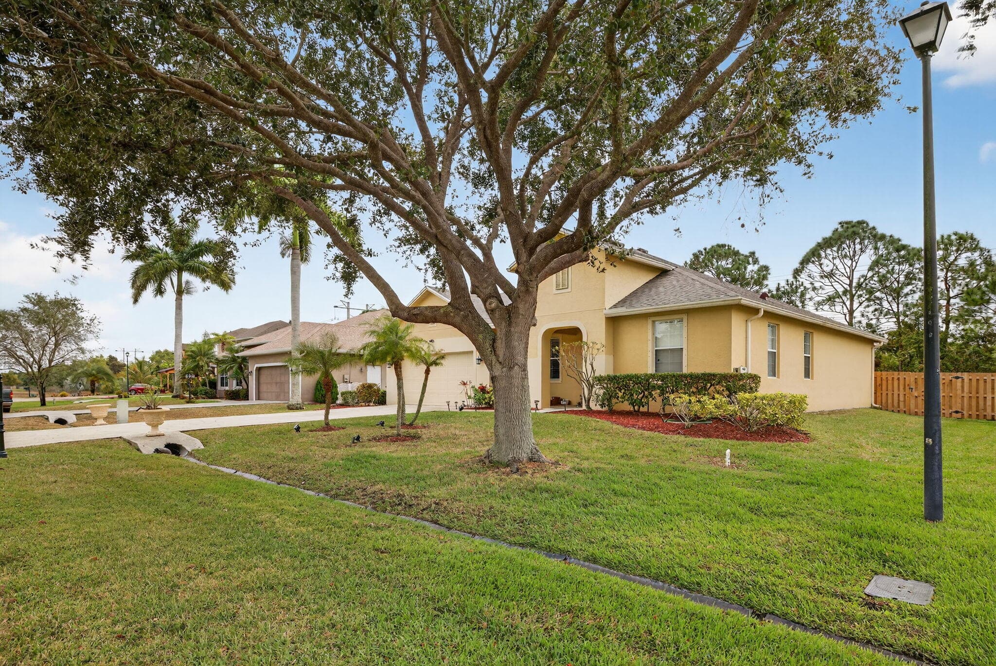 5806 NW Breezy Brook Court, Port St. Lucie, FL 34986 — photo 3 of 49