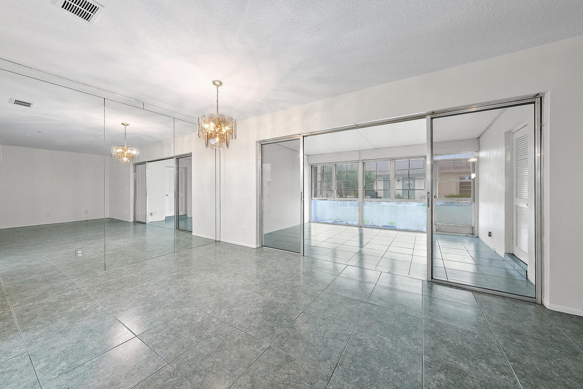 2638 Gately Drive E 45, West Palm Beach, FL 33415 — photo 4 of 16