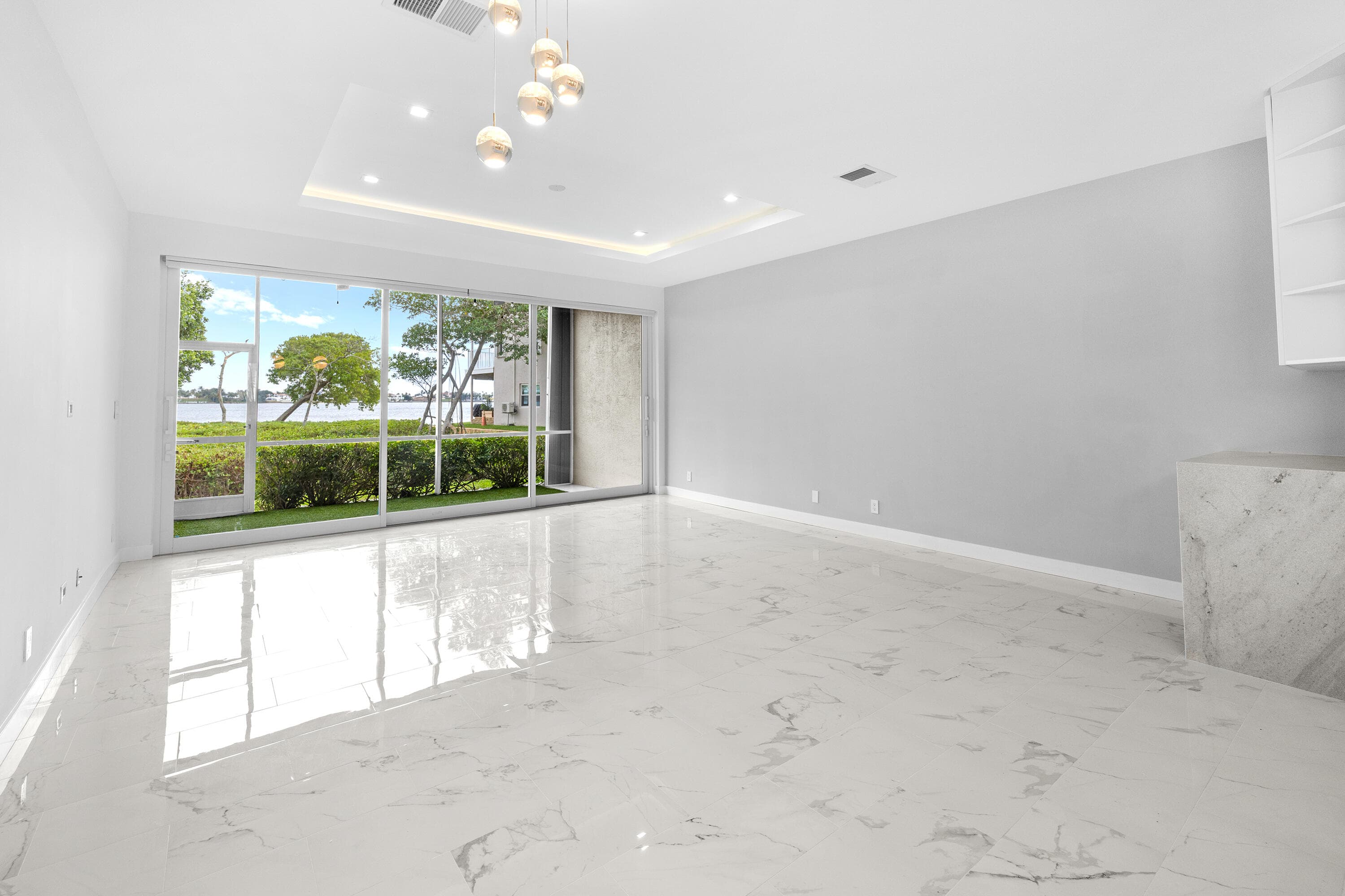 88 N Lakeshore Drive, Hypoluxo, FL 33462 — photo 5 of 64