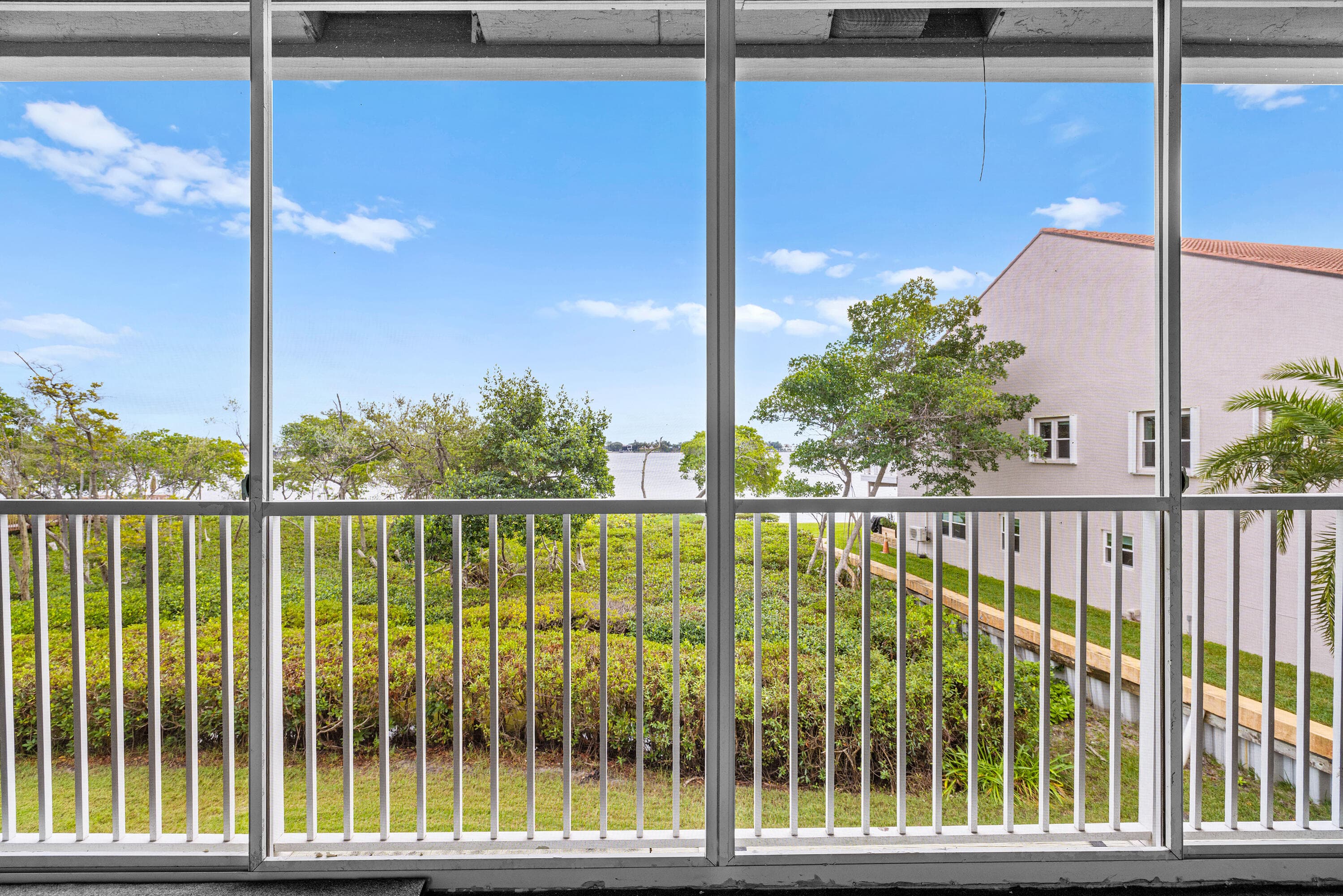 88 N Lakeshore Drive, Hypoluxo, FL 33462 — photo 20 of 64