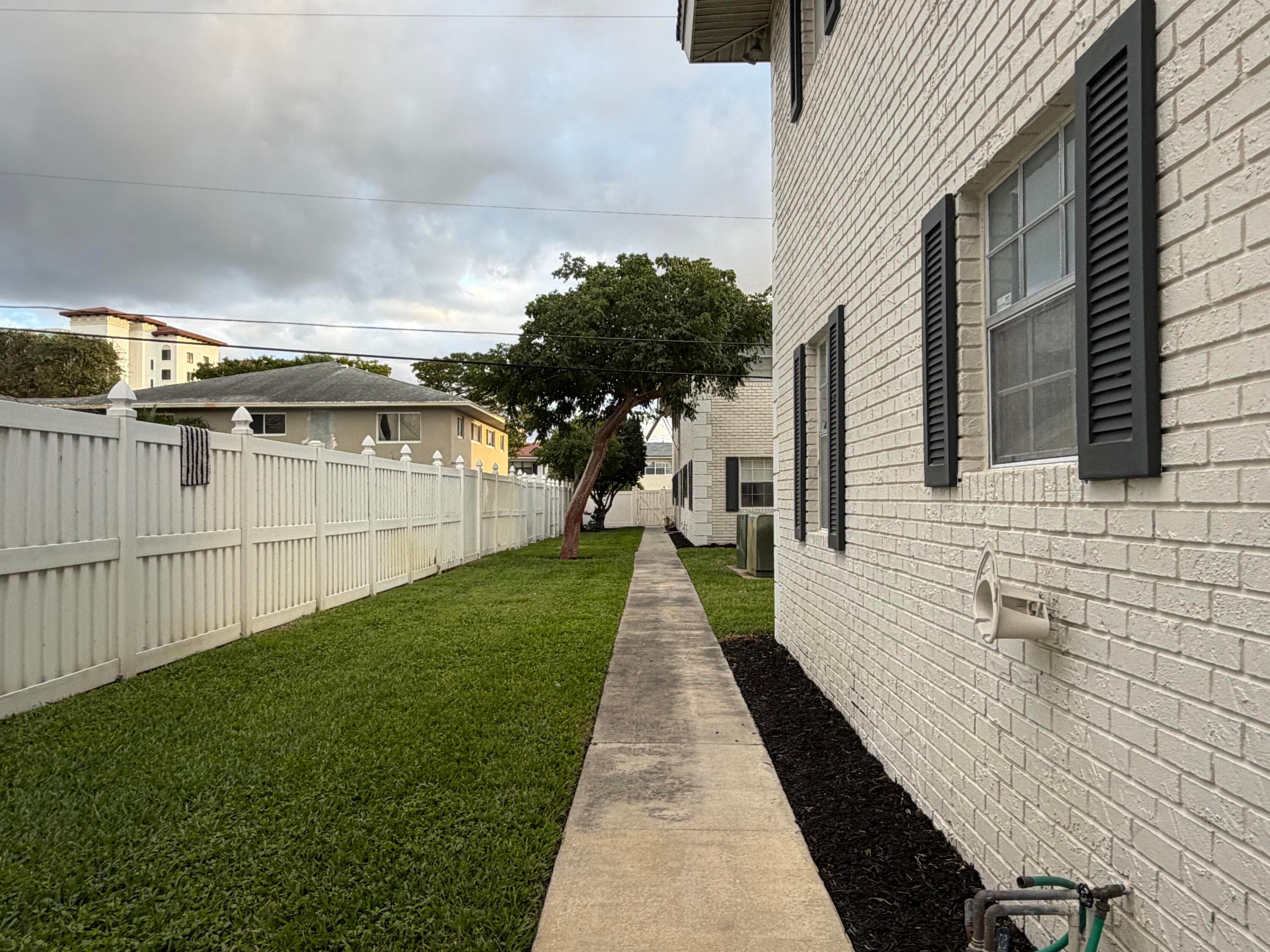 298 SW 6th Street 109, Boca Raton, FL 33432 — photo 31 of 39