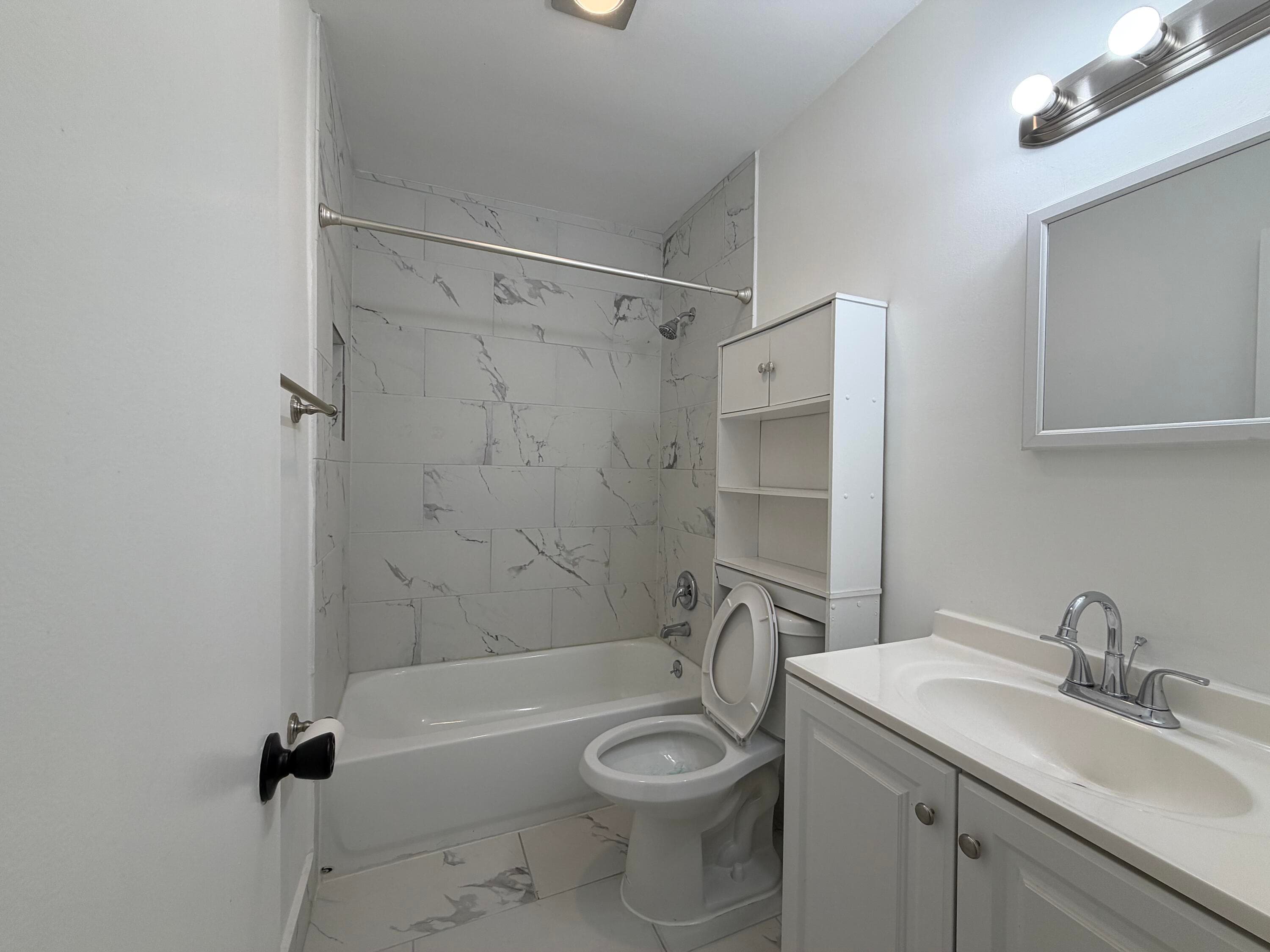 298 SW 6th Street 109, Boca Raton, FL 33432 — photo 13 of 39