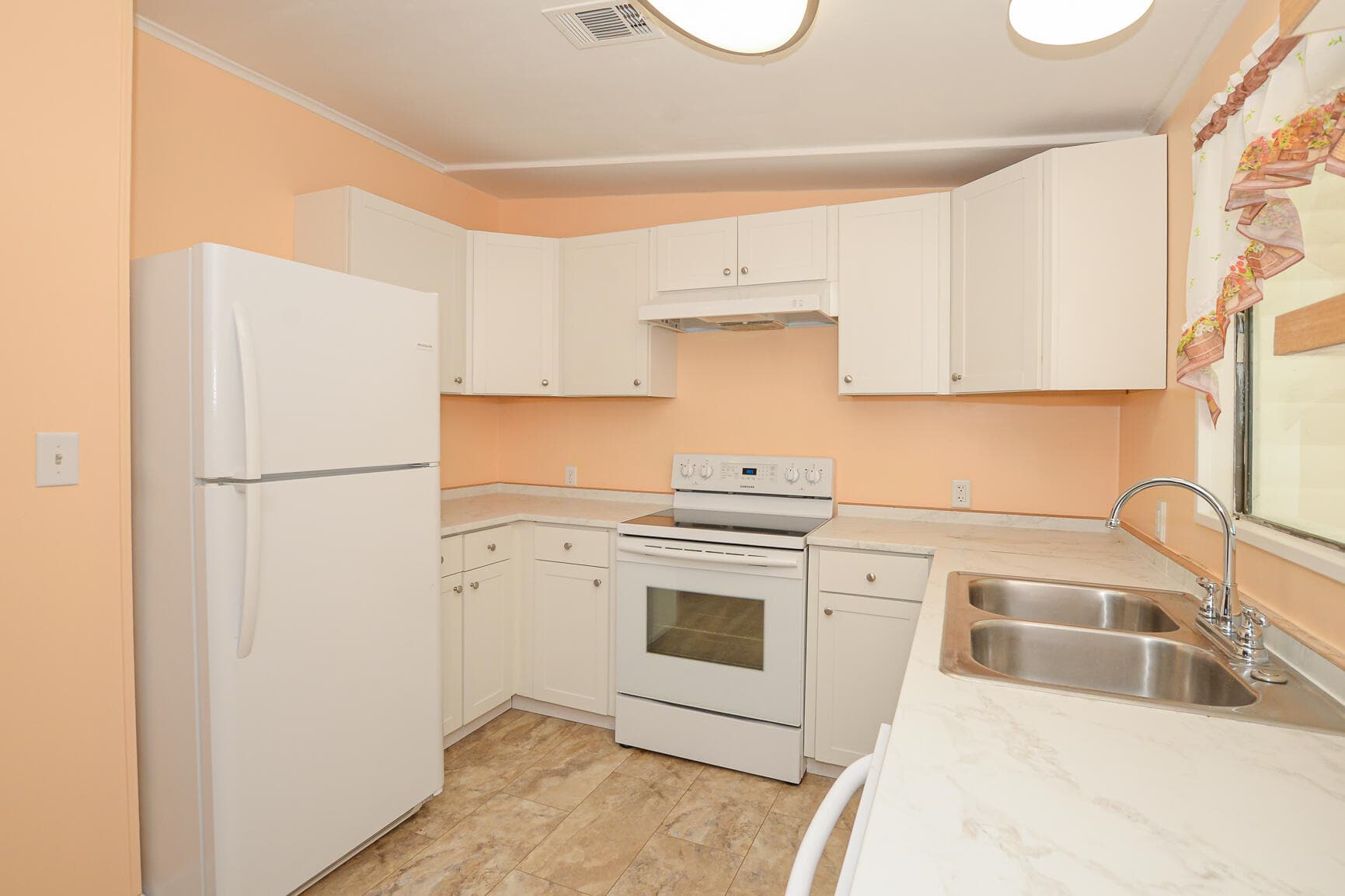 522 Hemingway Terrace, Fort Pierce, FL 34982 — photo 15 of 53