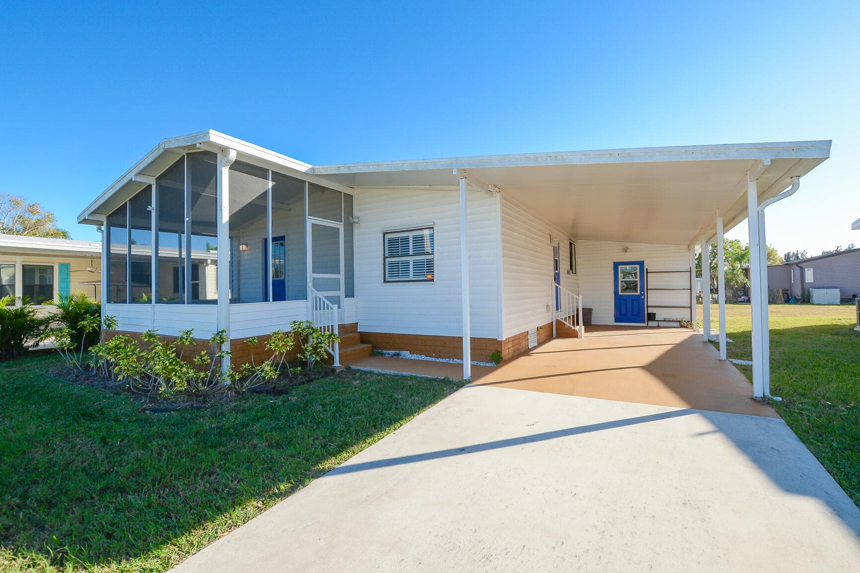 522 Hemingway Terrace, Fort Pierce, FL 34982 — photo 1 of 53