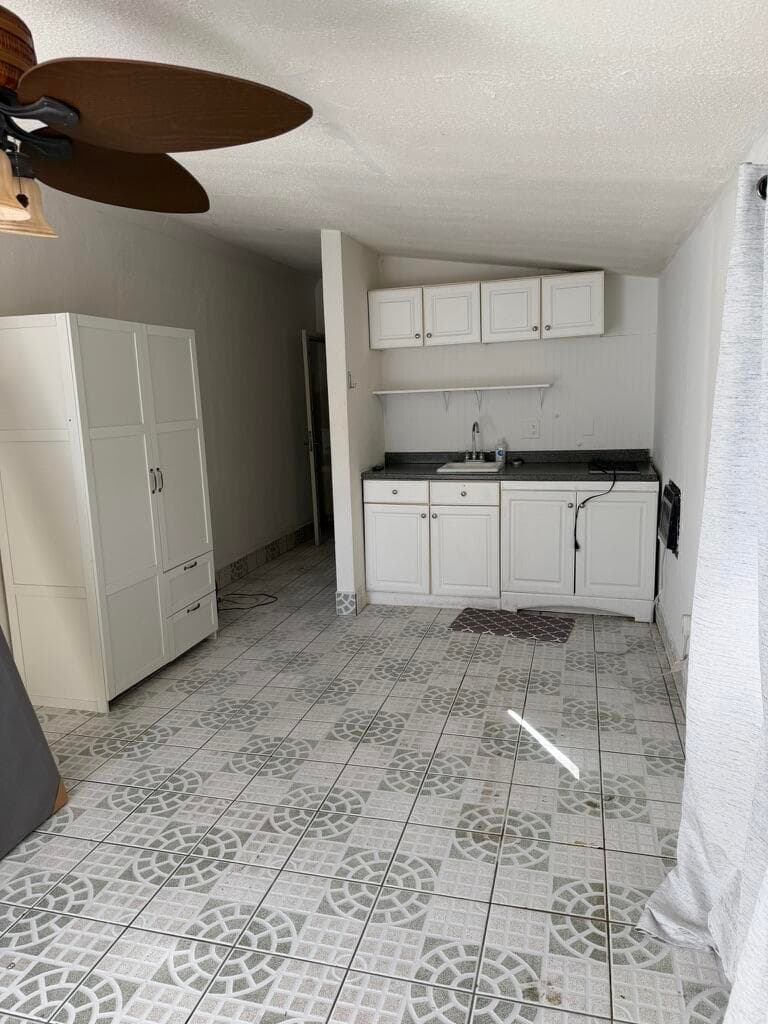 1014 W Drew Street, Lantana, FL 33462 — photo 14 of 35