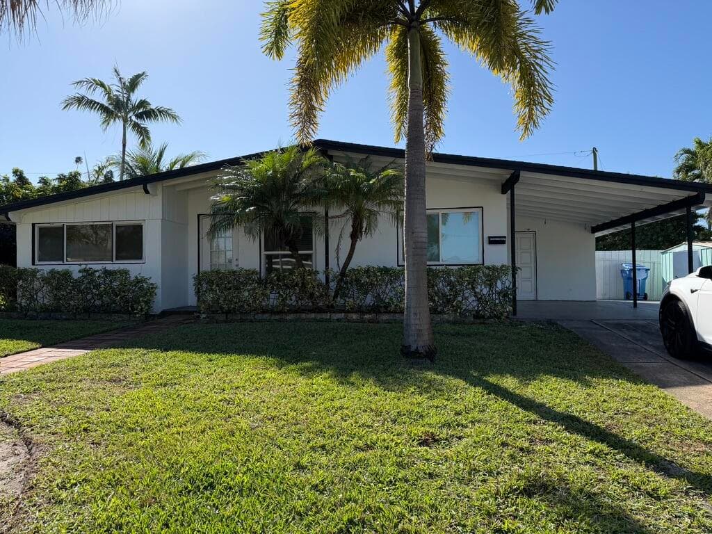 1014 W Drew Street, Lantana, FL 33462 — photo 1 of 35