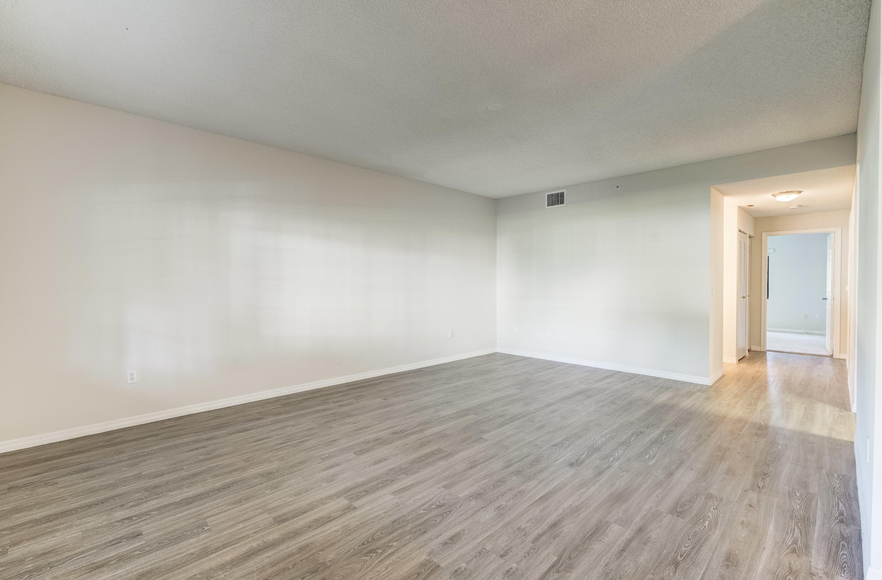 4685 N Haverhill Road A8, West Palm Beach, FL 33417 — photo 14 of 33