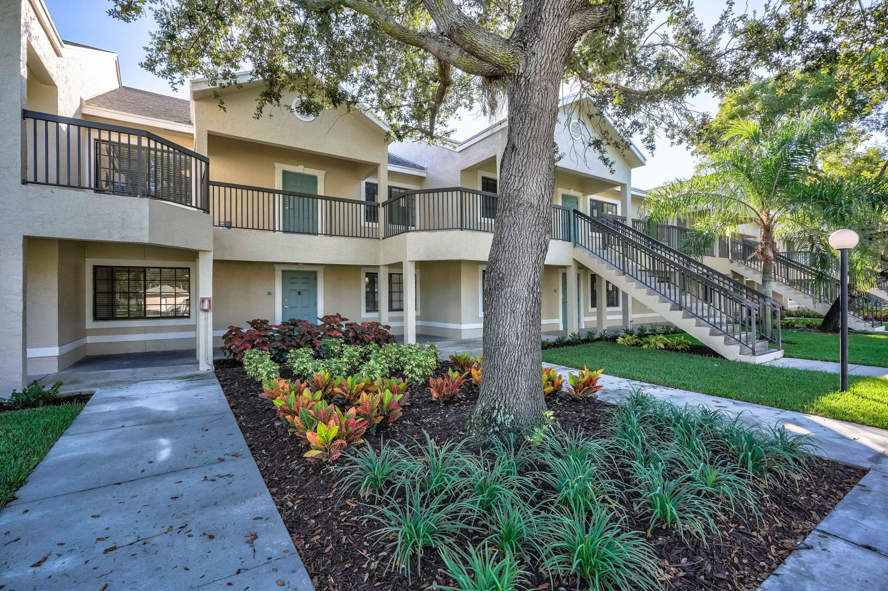 4685 N Haverhill Road A8, West Palm Beach, FL 33417 — photo 20 of 33