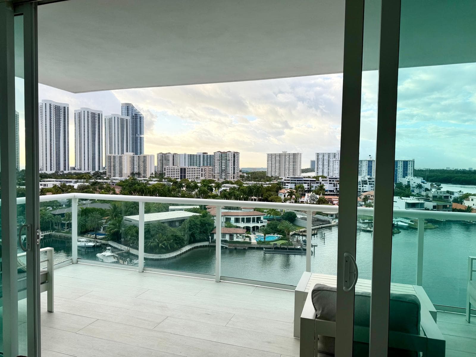 400 Sunny Isles Boulevard 1022, Sunny Isles Beach, FL 33160 — photo 3 of 34