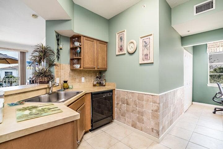 4308 Myrtlewood Circle E, Palm Beach Gardens, FL 33418 — photo 5 of 15