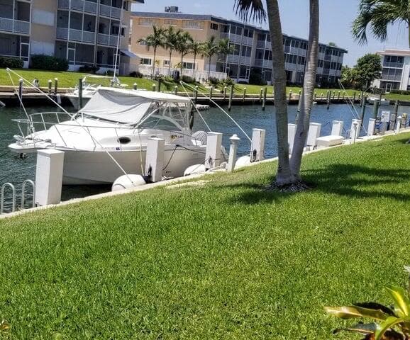 110 Shore Court 111b, North Palm Beach, FL 33408 — photo 2 of 5