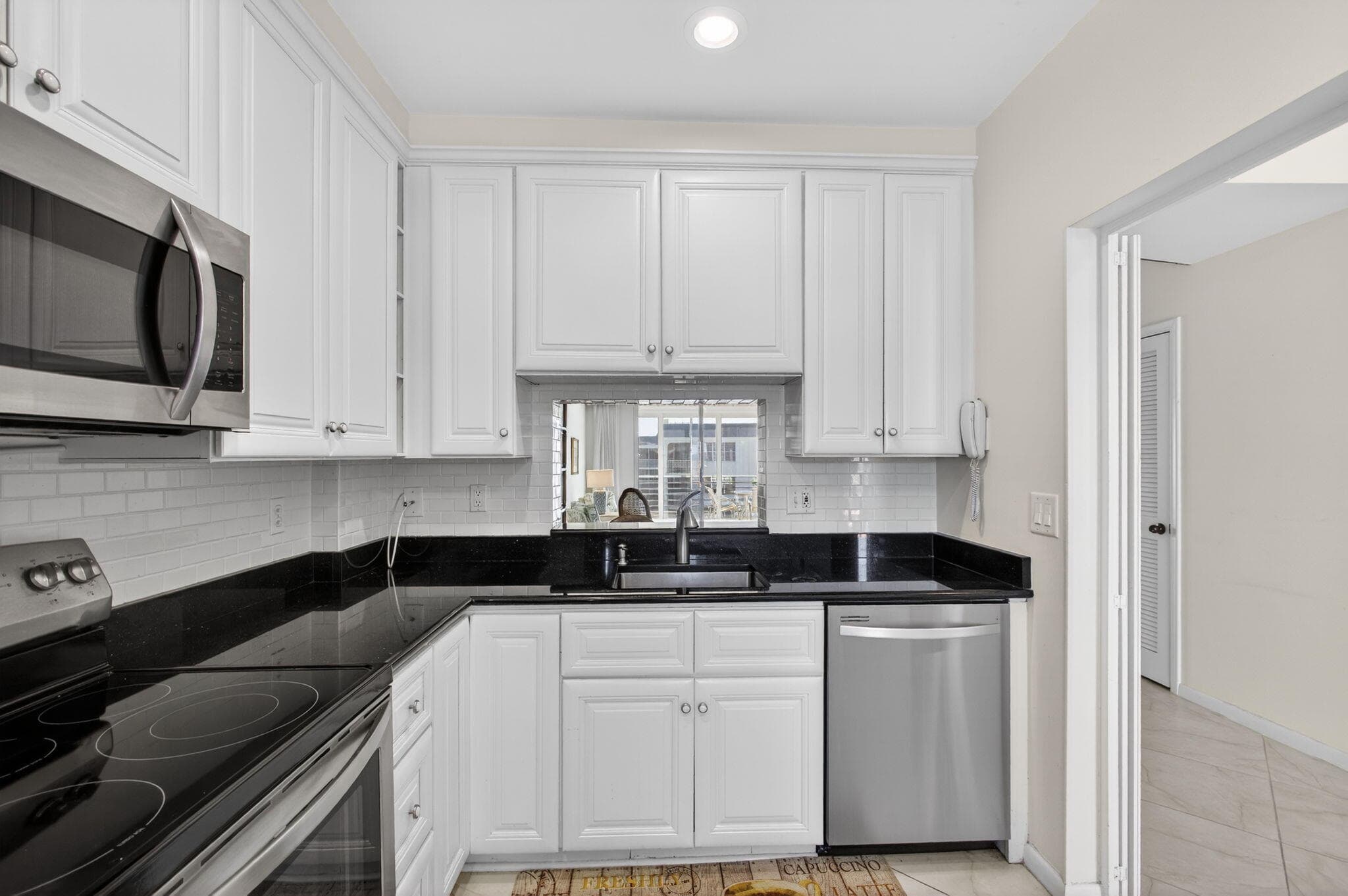 105 Paradise Harbour Boulevard 506, North Palm Beach, FL 33408 — photo 13 of 40