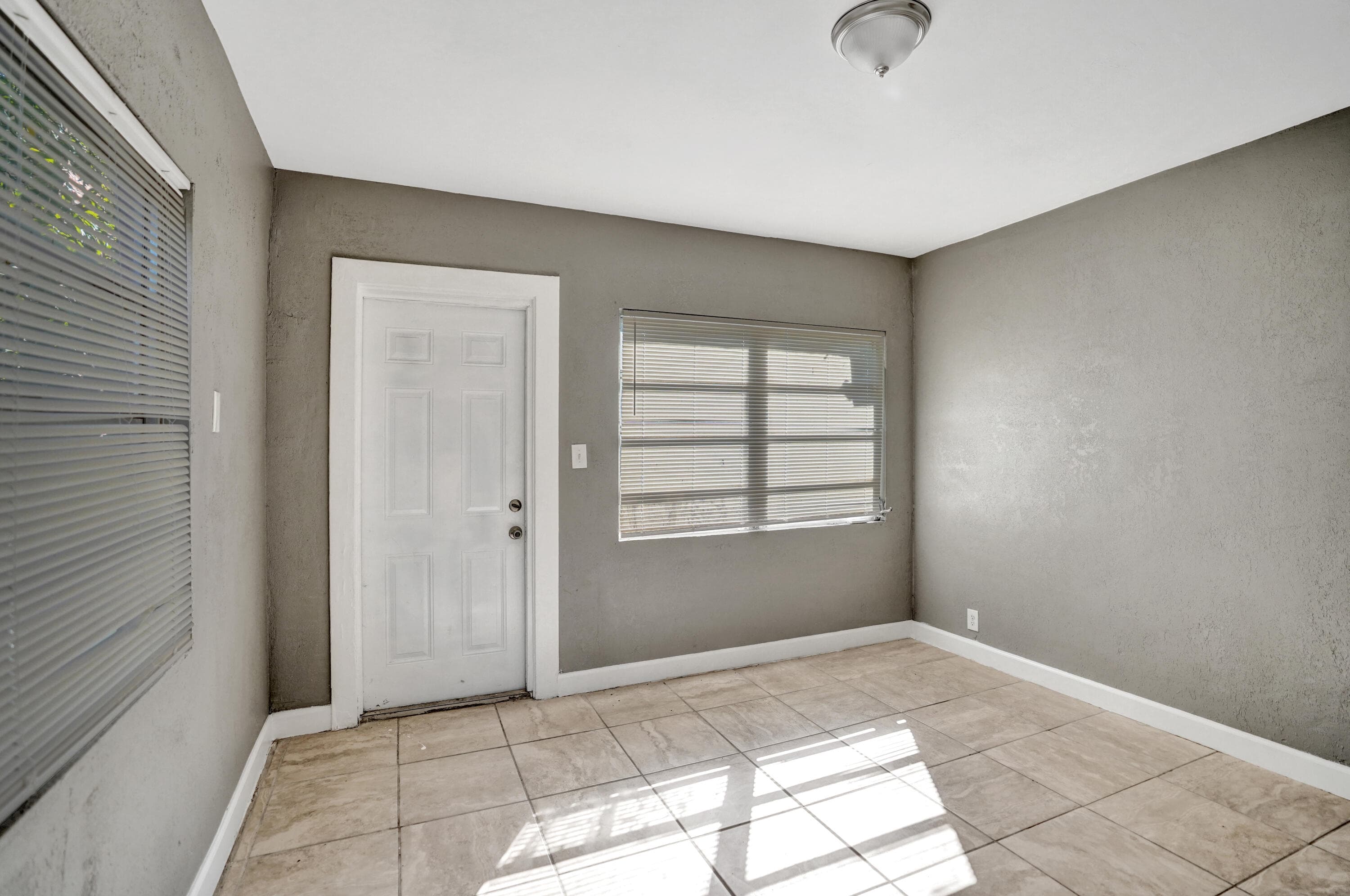 627 30th Street, West Palm Beach, FL 33407 — photo 47 of 65