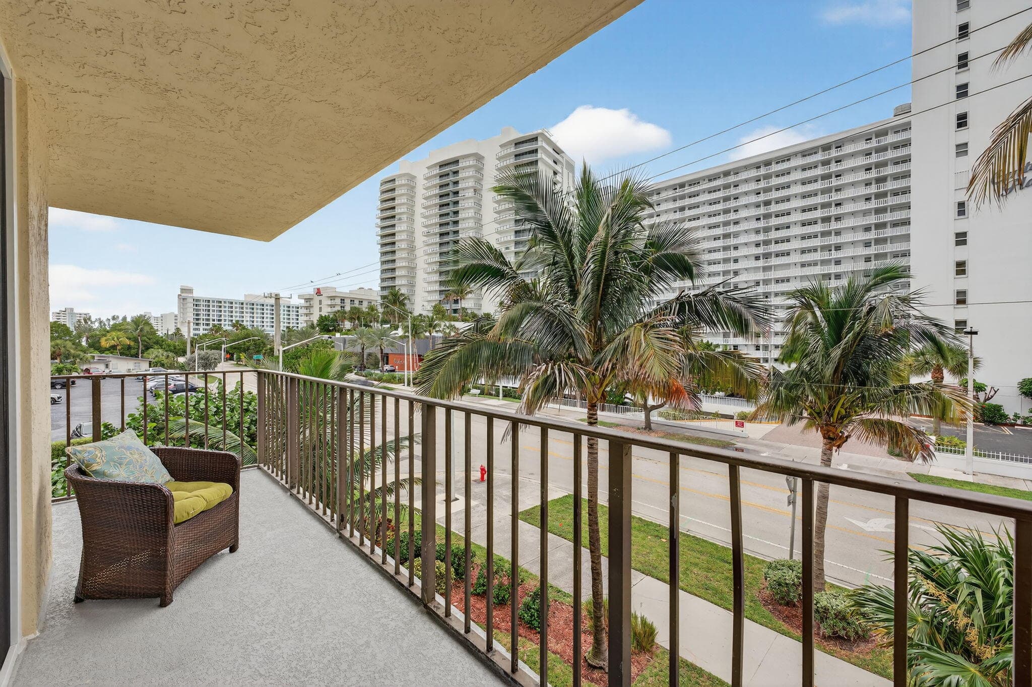1009 N Ocean Boulevard 312, Pompano Beach, FL 33062 — photo 1 of 31