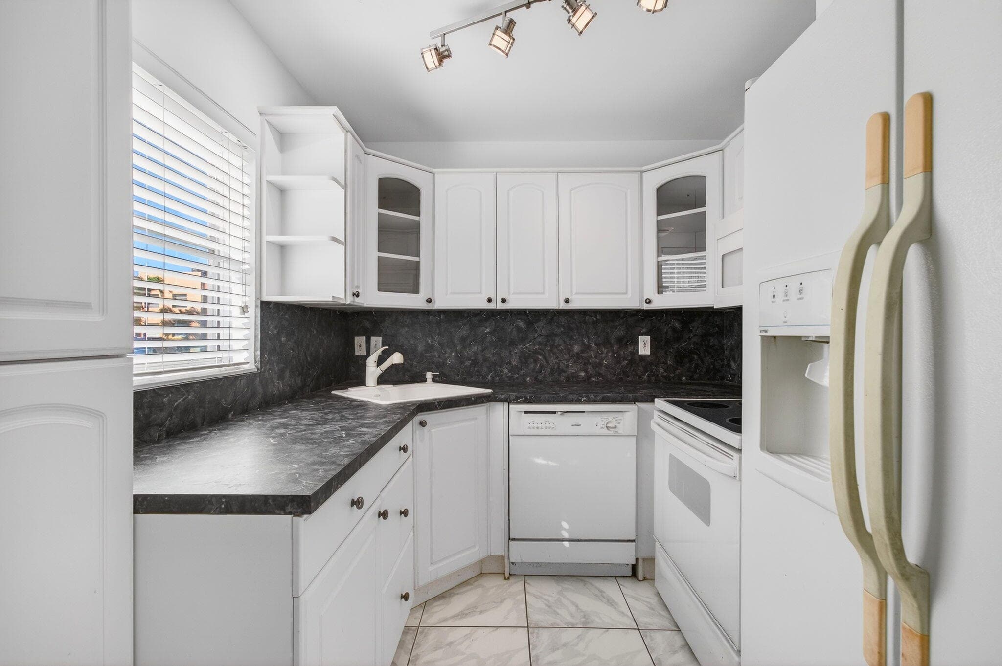 393 Flanders I, Delray Beach, FL 33484 — photo 11 of 50