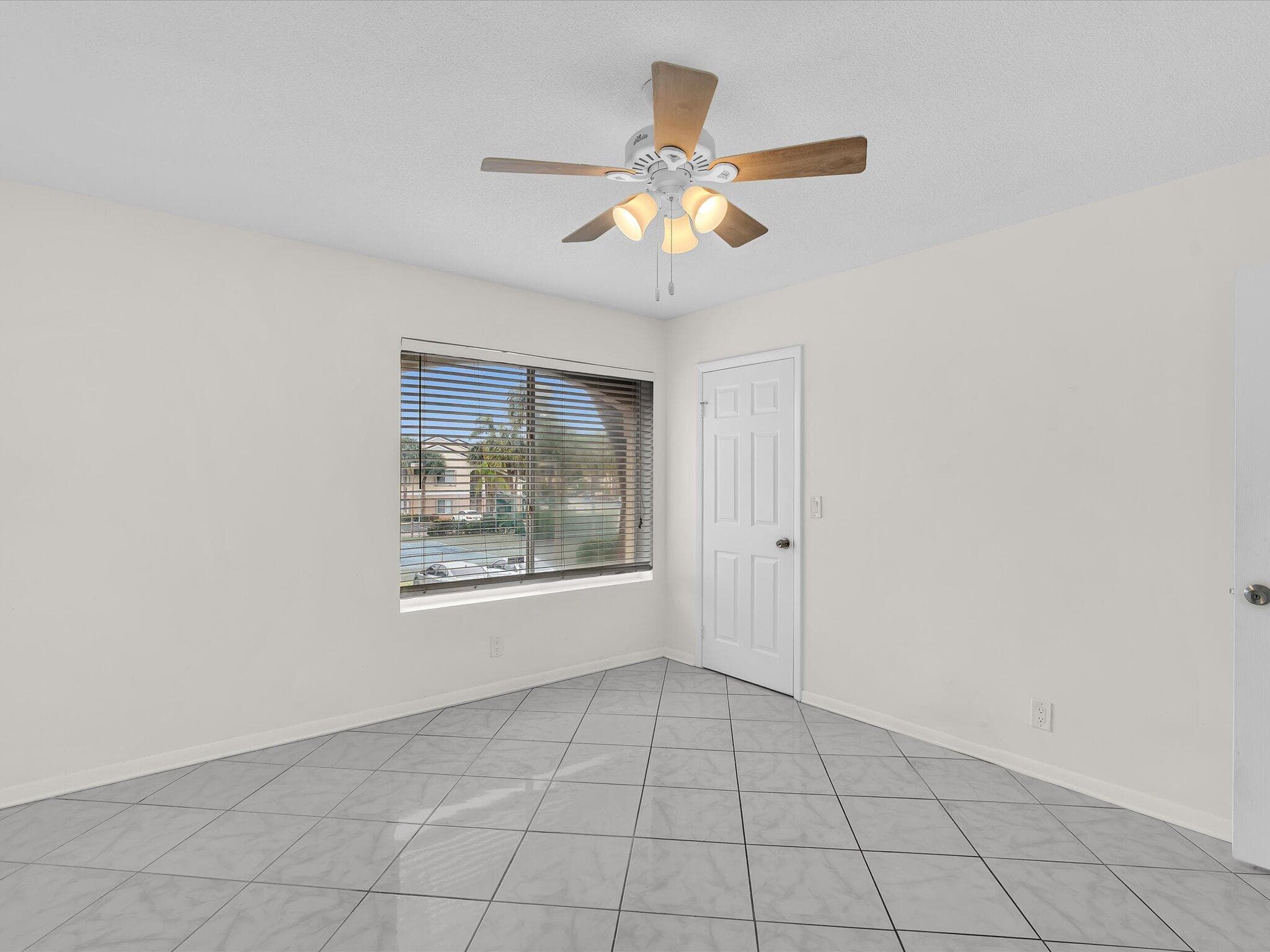 815 W Boynton Beach Boulevard 16-205, Boynton Beach, FL 33426 — photo 32 of 58