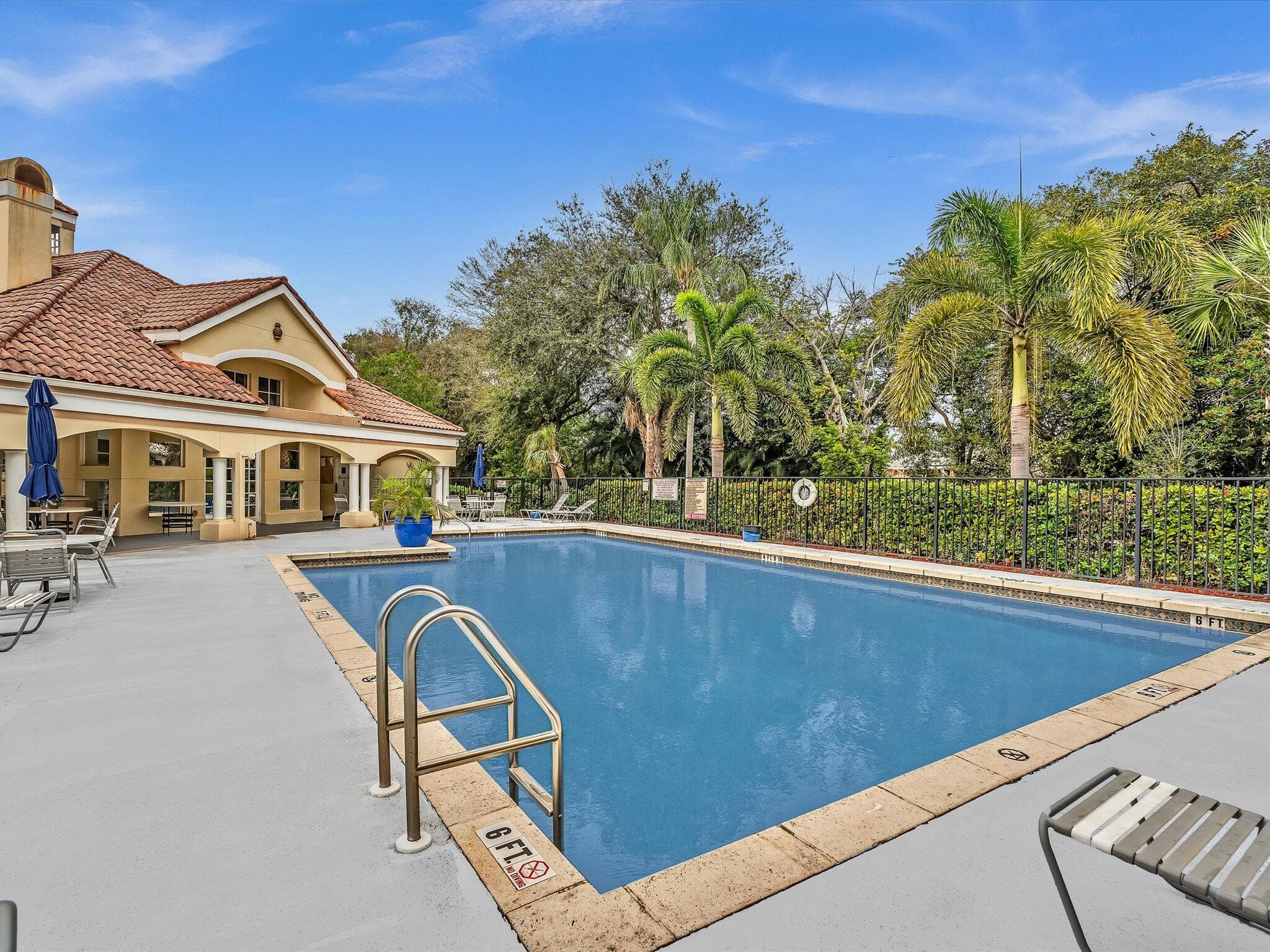 815 W Boynton Beach Boulevard 16-205, Boynton Beach, FL 33426 — photo 45 of 58