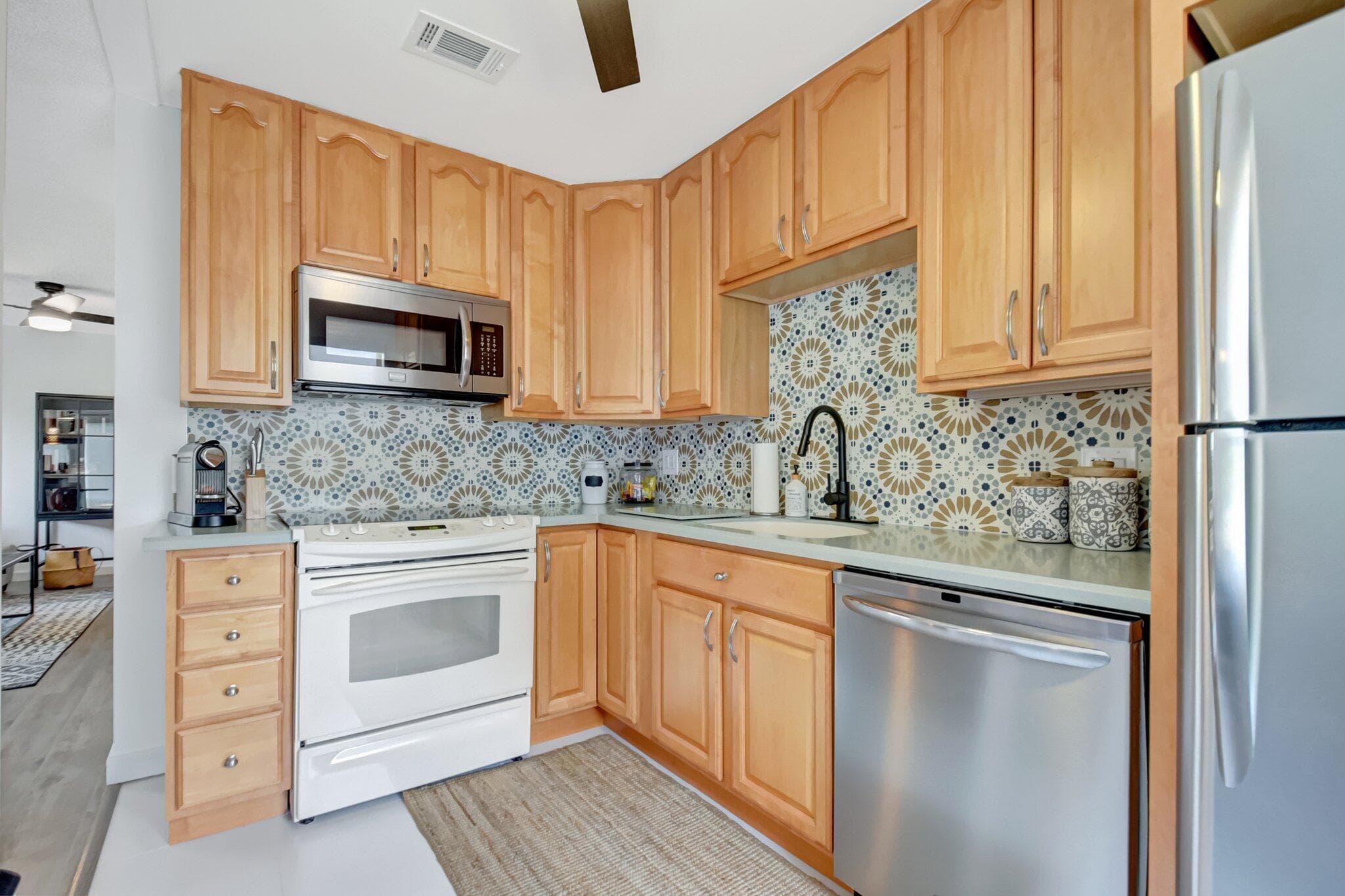 23 Colonial Club Drive 204, Boynton Beach, FL 33435 — photo 8 of 62