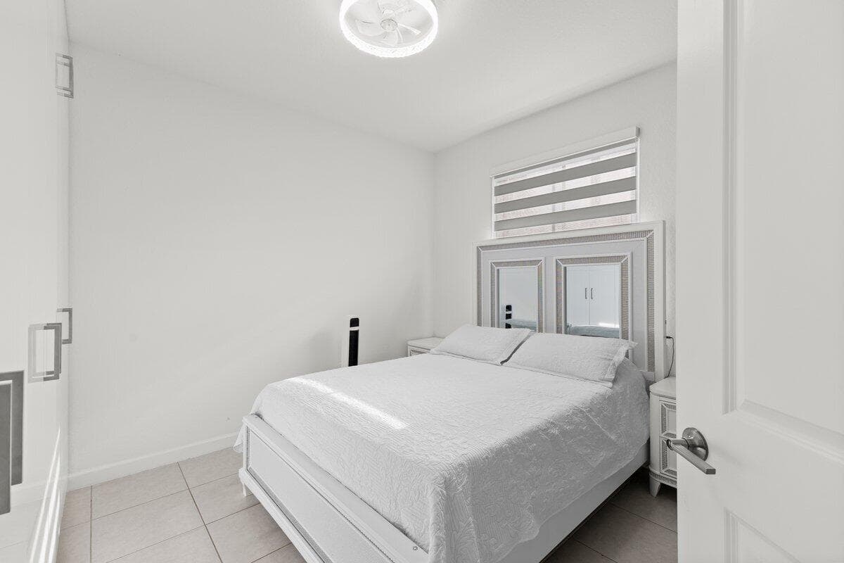 23426 SW 127th Place, Homestead, FL 33032 — photo 13 of 24