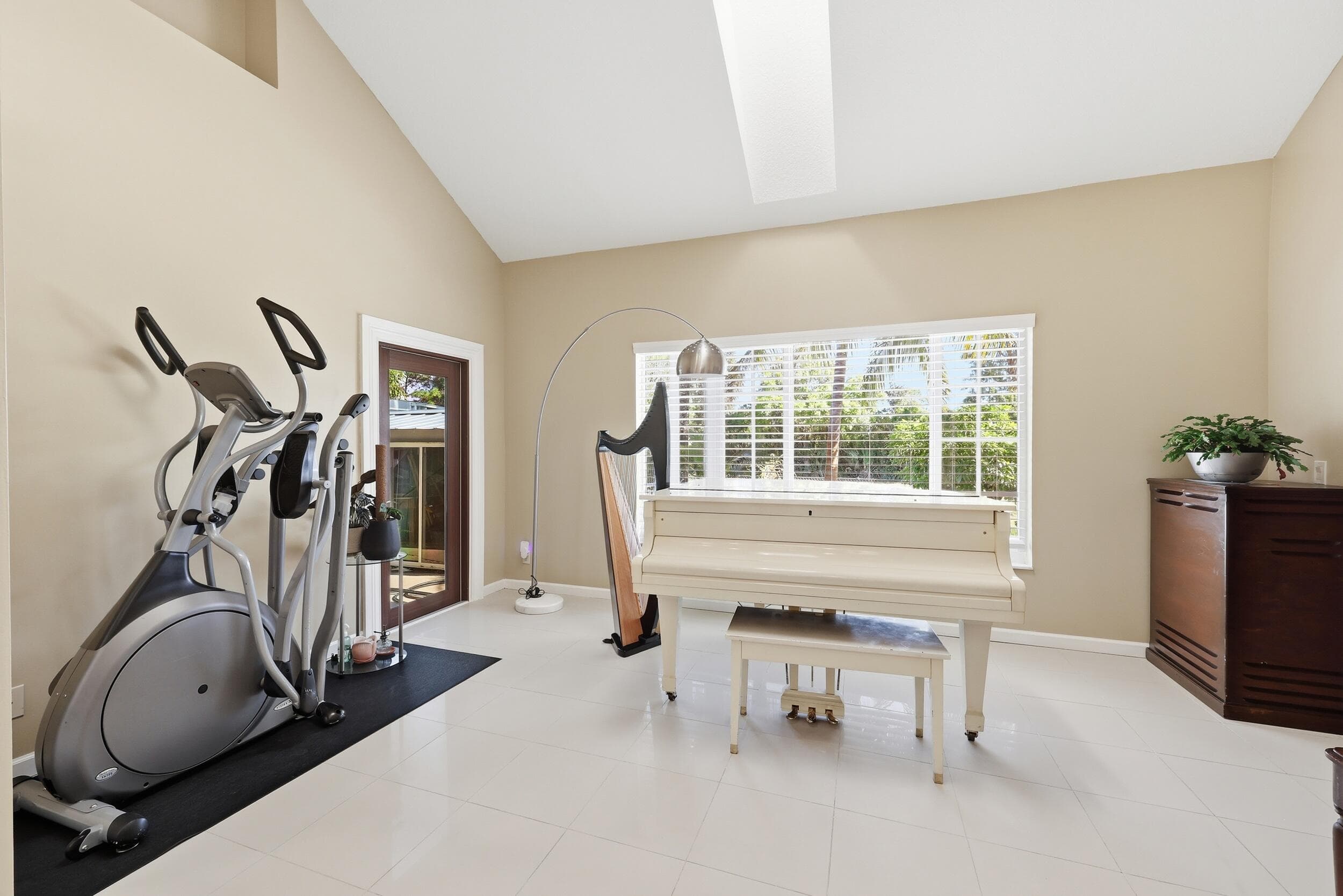 14410 64th Way N, Palm Beach Gardens, FL 33418 — photo 12 of 51