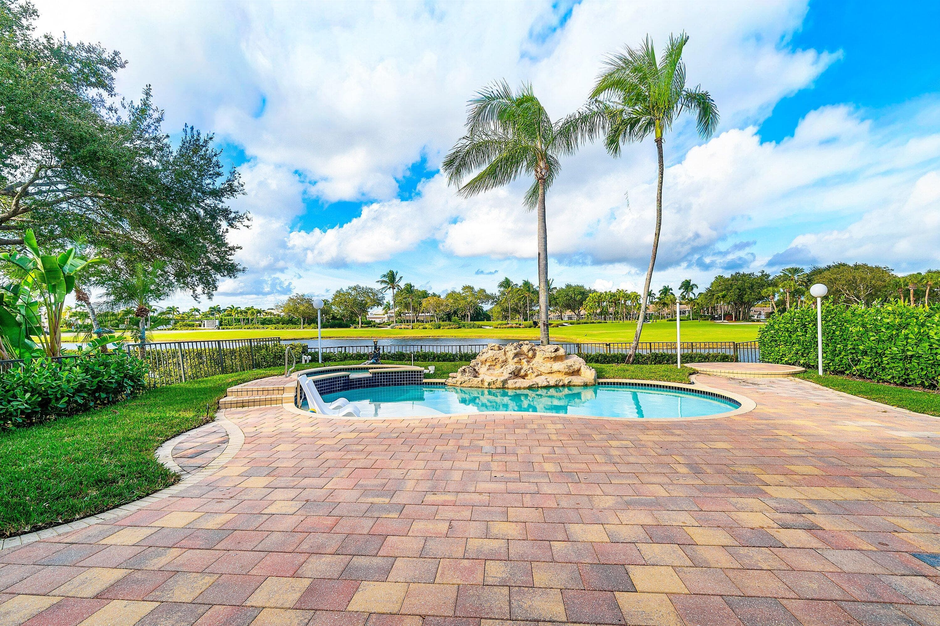 5239 Suffolk Drive, Boca Raton, FL 33496 — photo 26 of 47
