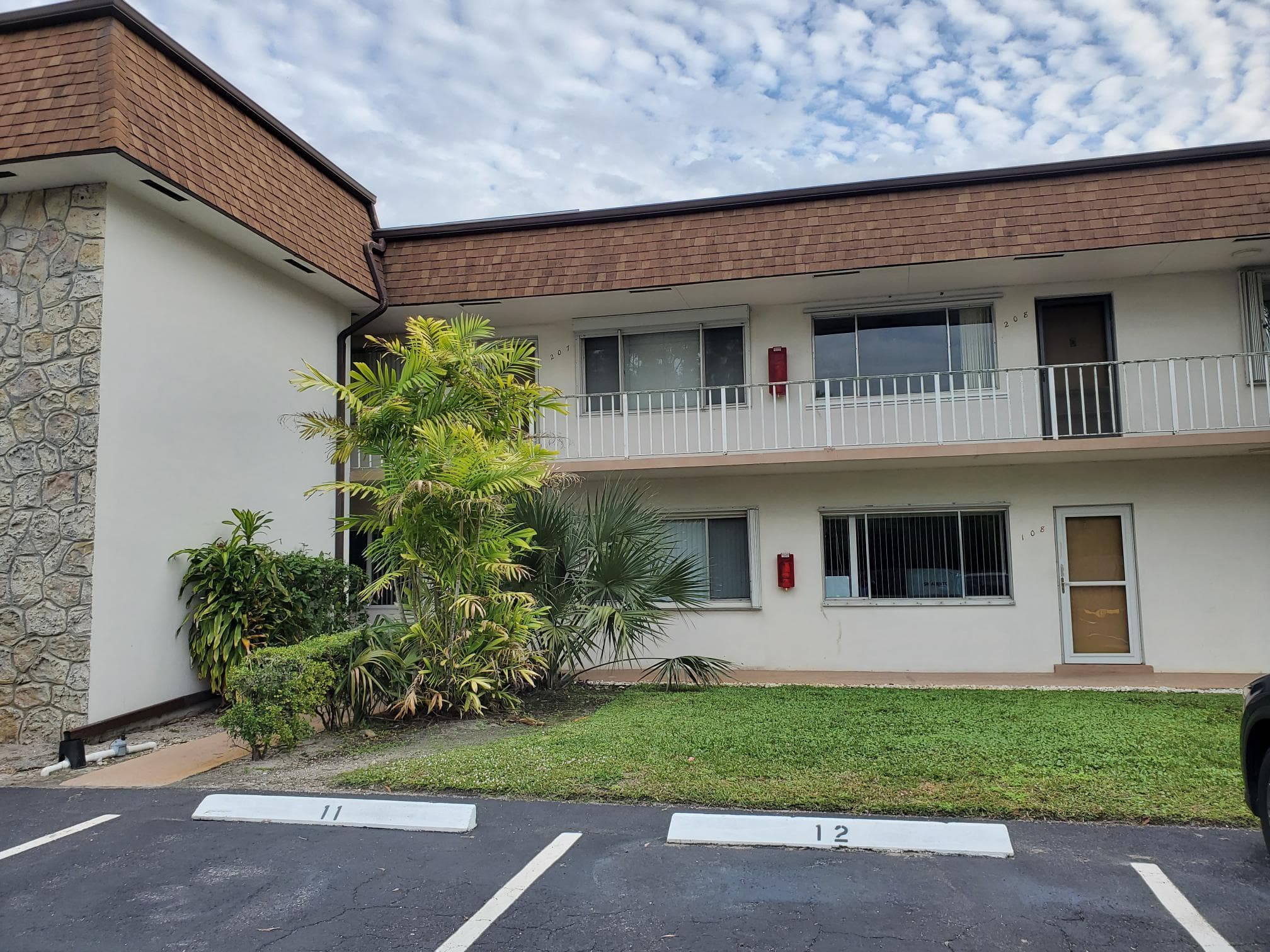 2878 Donnelly Drive 106, Lake Worth, FL 33462 — photo 2 of 20
