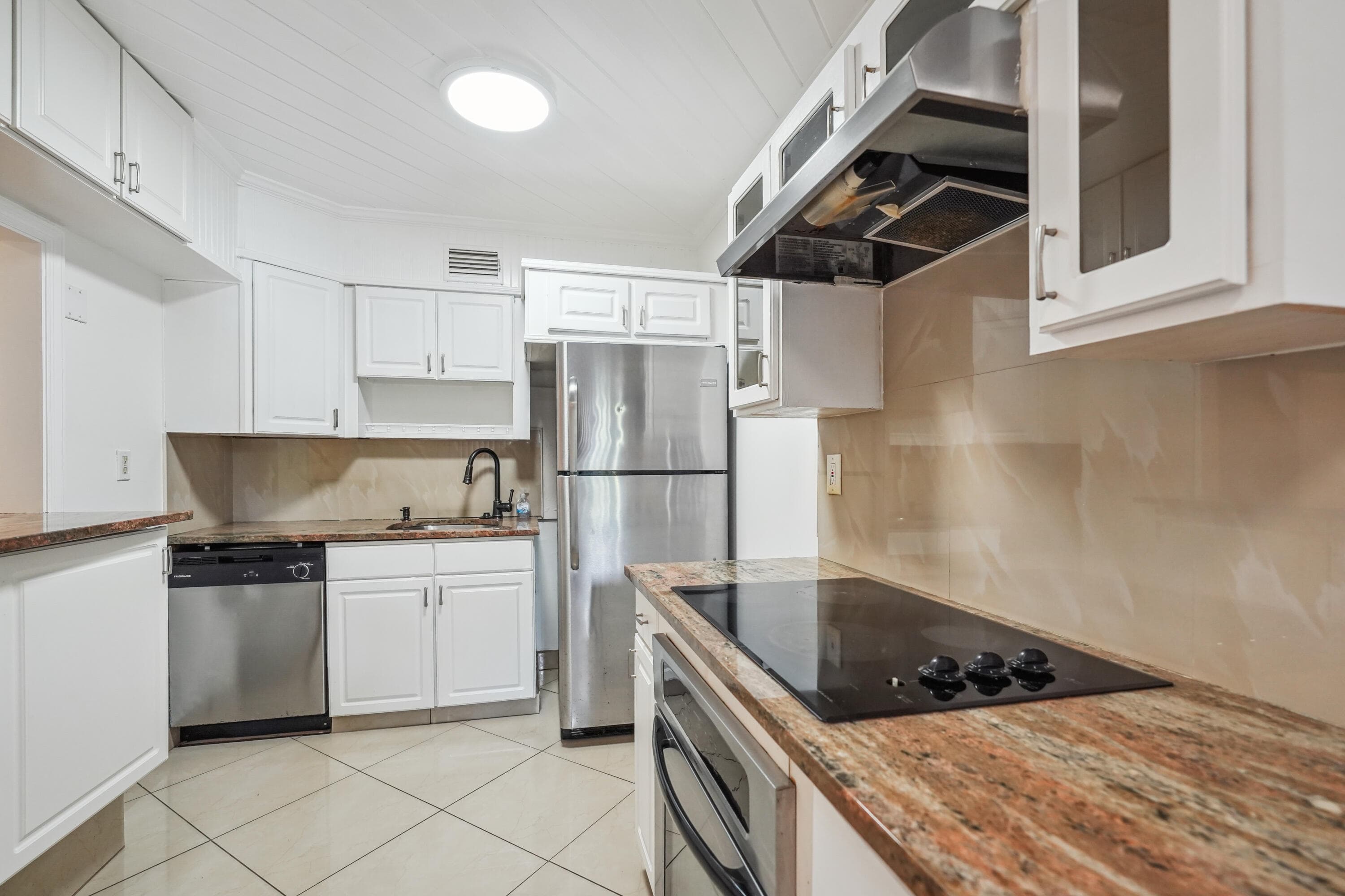 2878 Donnelly Drive 106, Lake Worth, FL 33462 — photo 8 of 20
