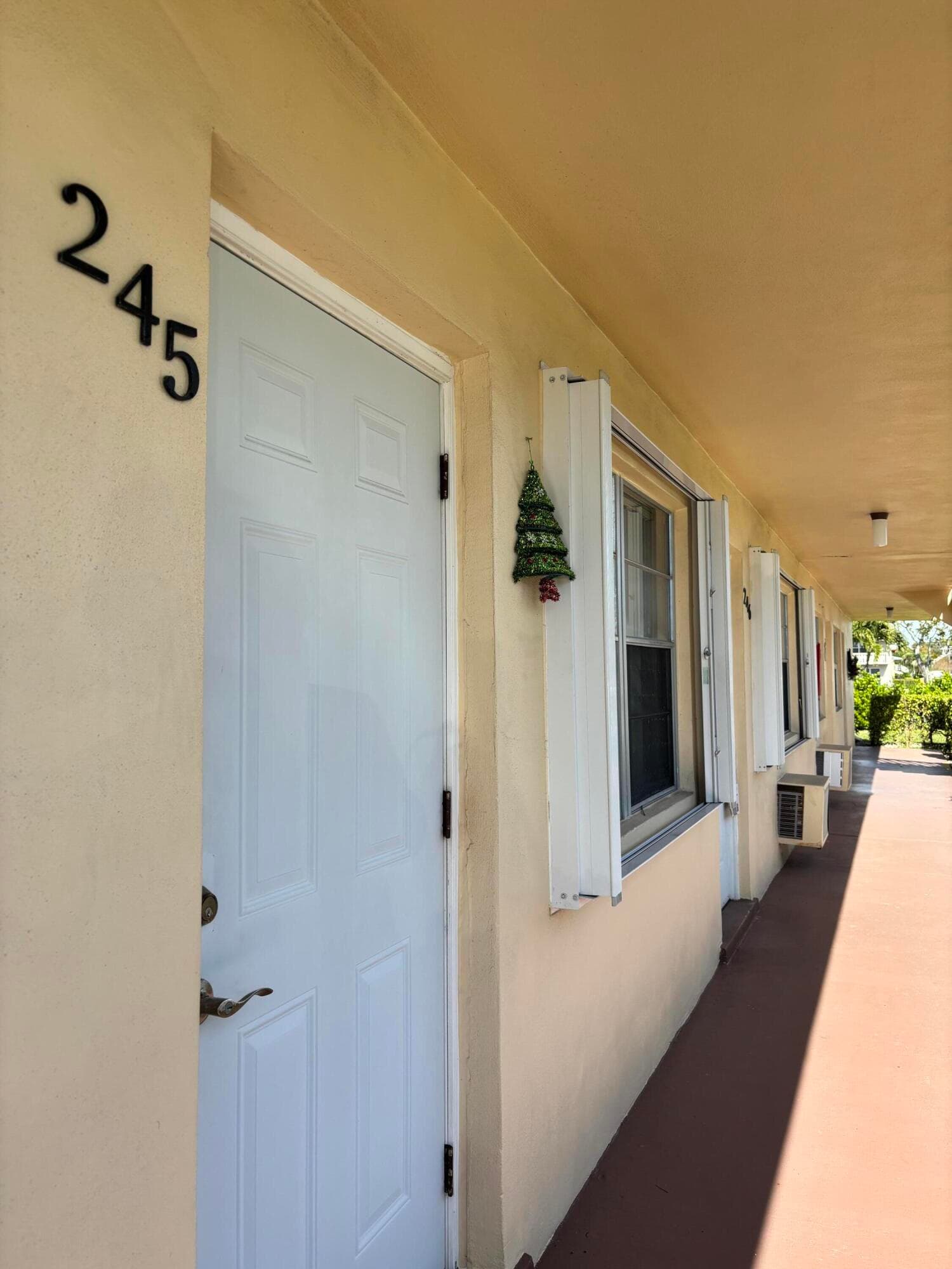 245 Northampton M, West Palm Beach, FL 33417 — photo 7 of 14