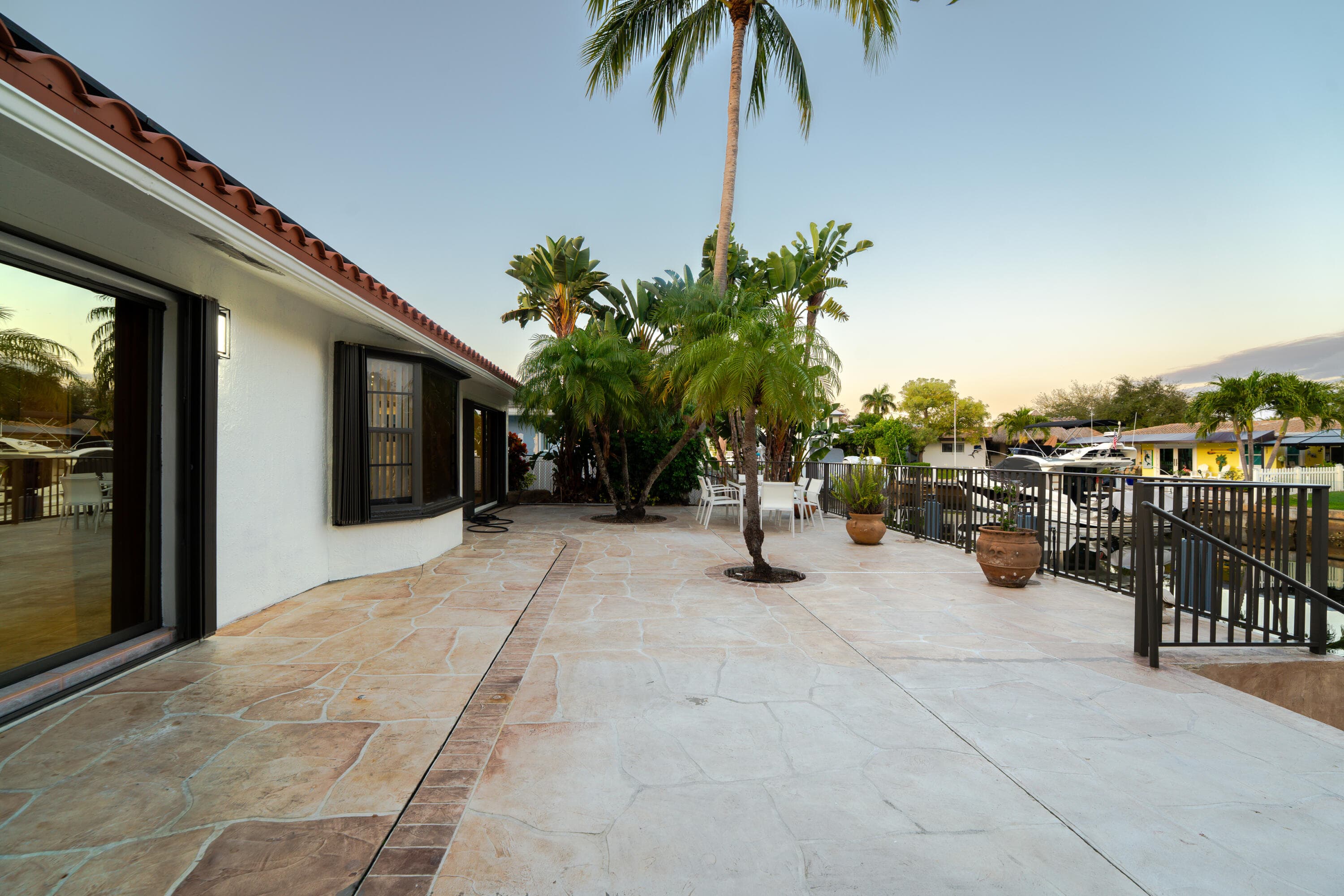 1016 NE 26th Avenue 1016, Pompano Beach, FL 33062 — photo 28 of 30