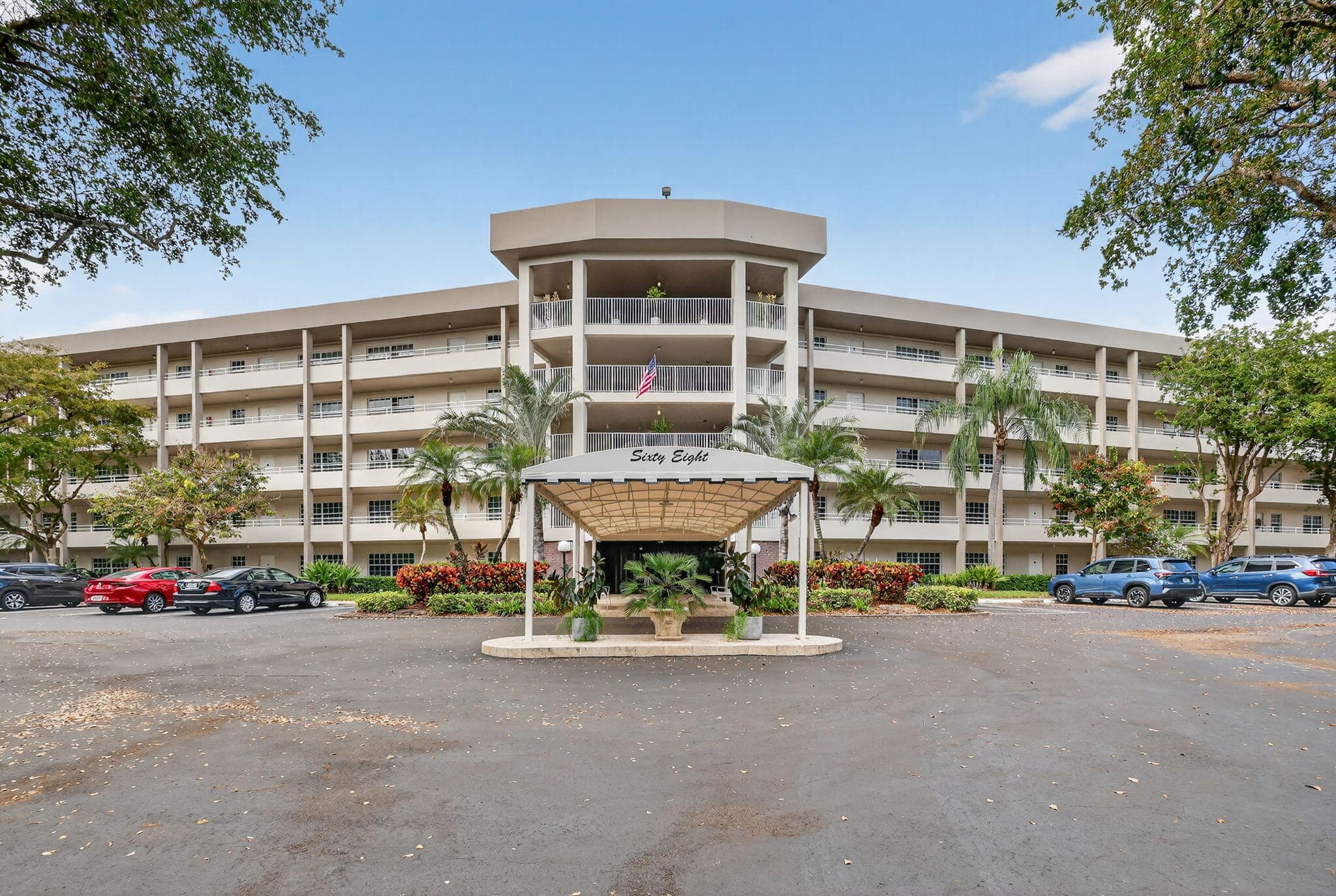 545 Oaks Lane 409, Pompano Beach, FL 33069 — photo 1 of 25