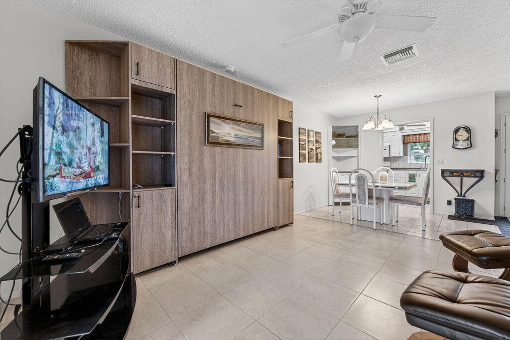 2971 W Crosley Drive F, West Palm Beach, FL 33415 — photo 5 of 33