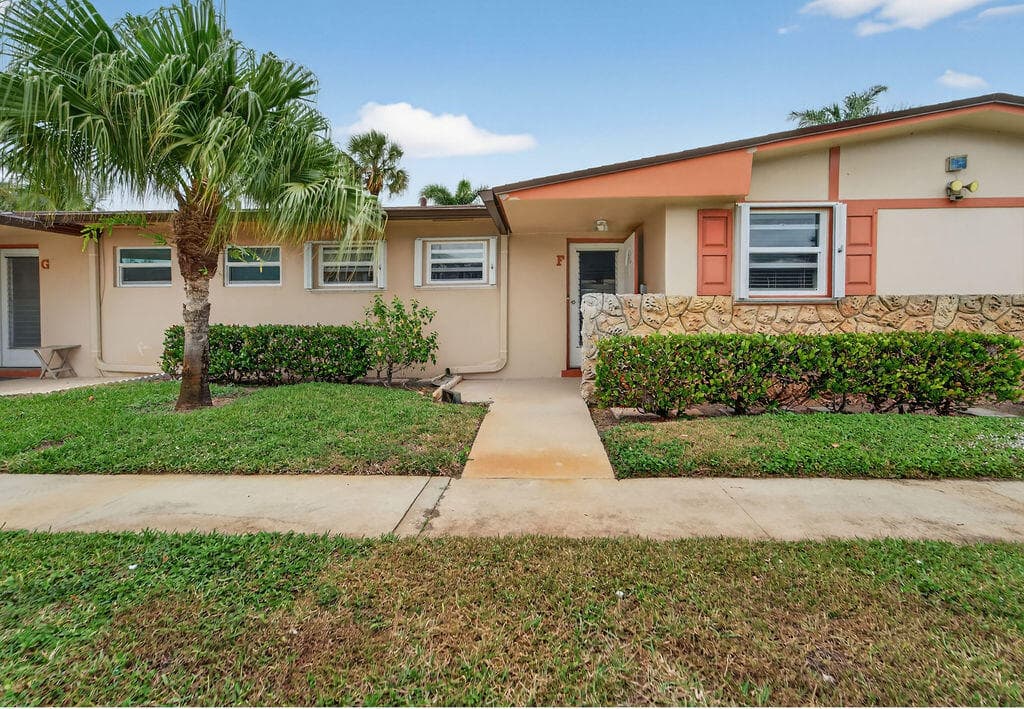 2971 W Crosley Drive F, West Palm Beach, FL 33415 — photo 3 of 33