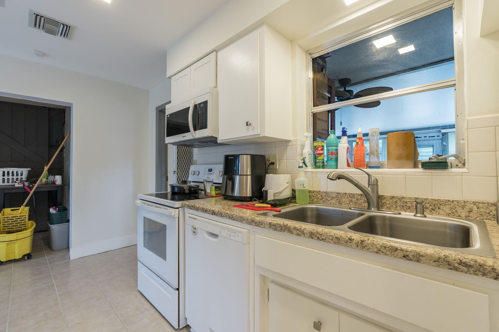 945 Miner Road, Lake Worth, FL 33462 — photo 56 of 102